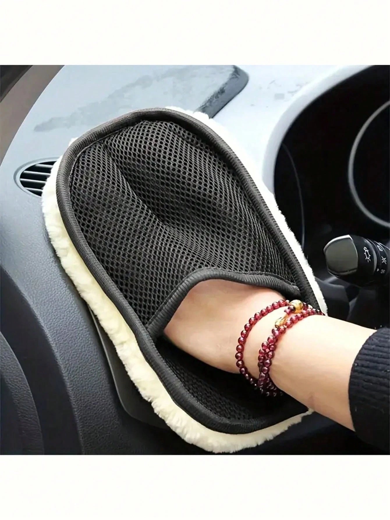 2pcs Soft Car Cleaning Gloves- Portable Durable Microfiber Detail Brush, Suitable For Interior And Exterior Car Washing, Multi-Functional Dusting And Cleaning Tool