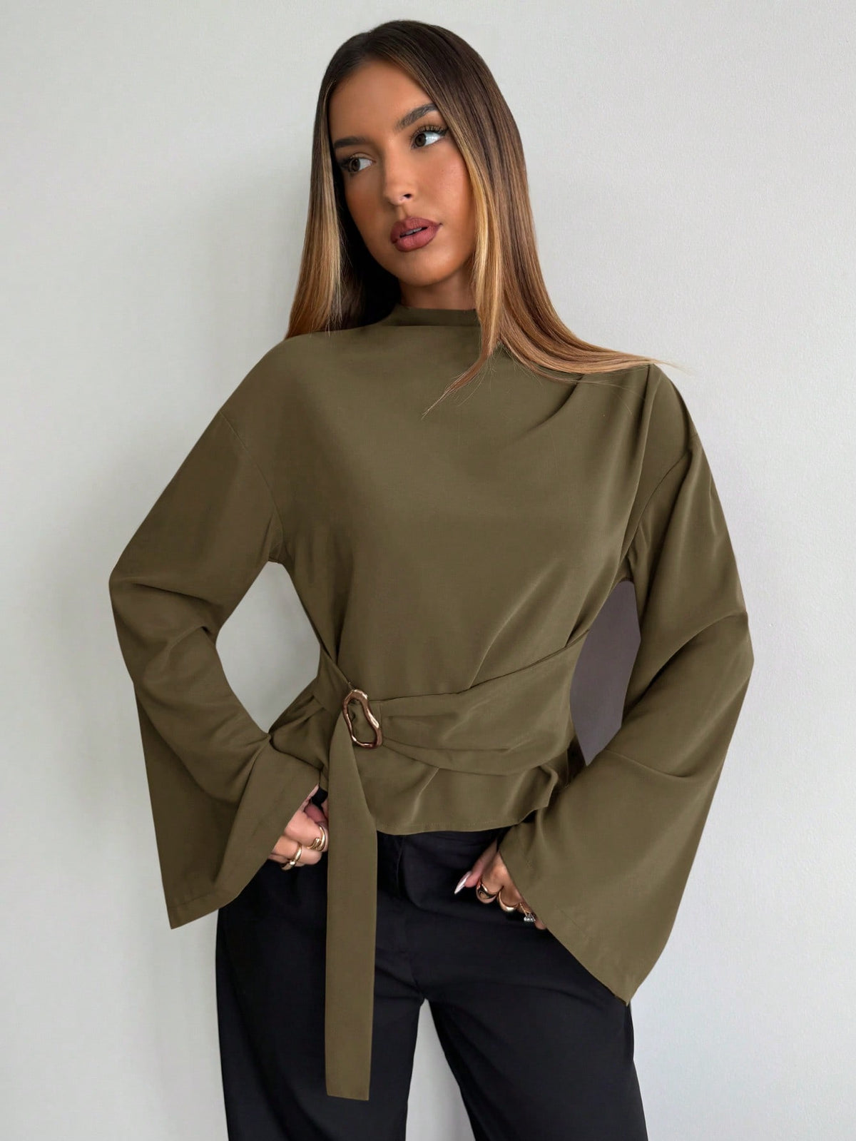 Aloruh Women's Solid Color Loose Long Sleeve Shirt, Suitable For Daily Business Commute