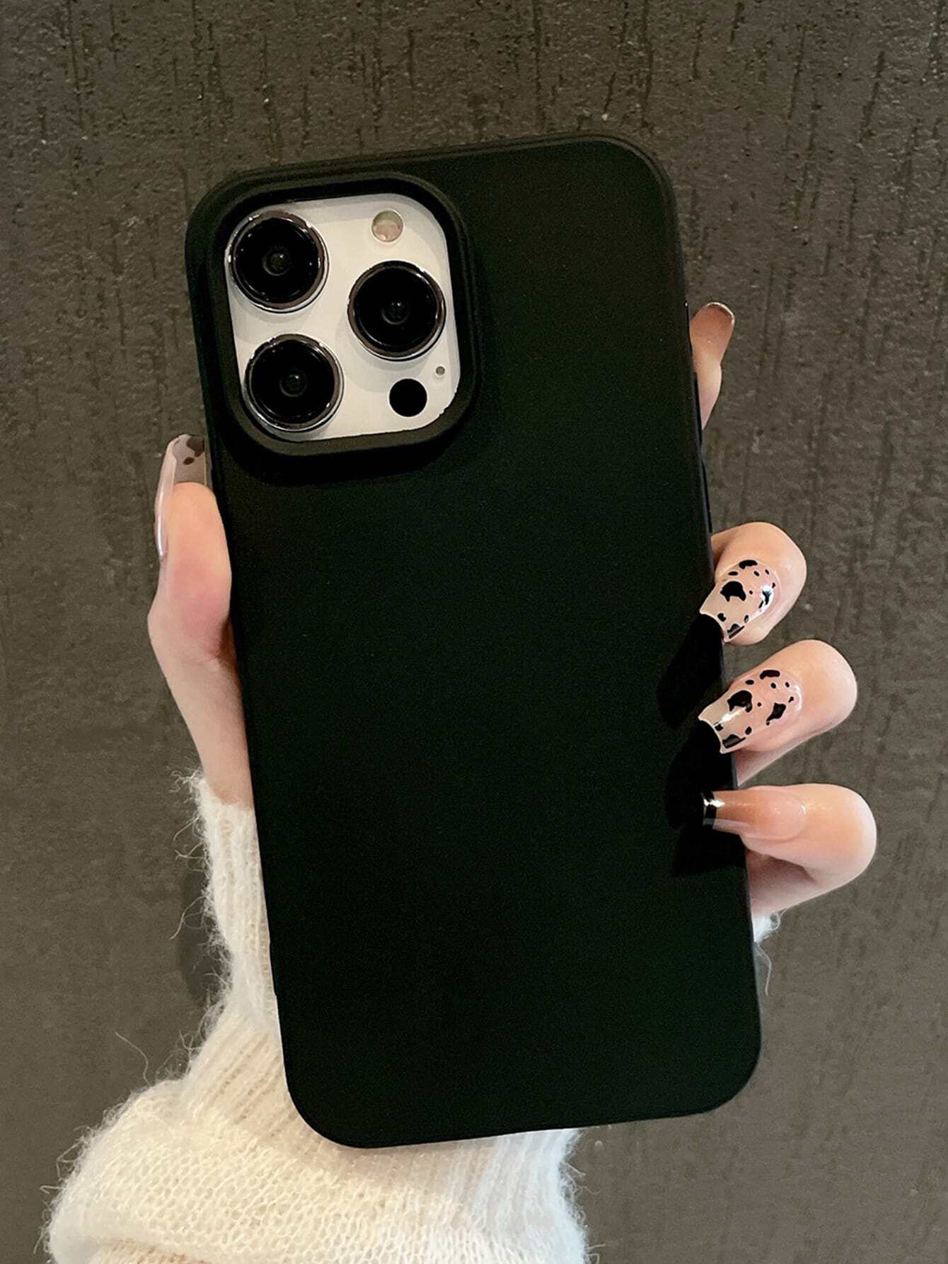 Black Large Hole Candy Minimalist Solid Color Matte Creative Anti-Fall Phone Case Suitable For 11 12 13 14 15 16plus 13promax XR 16 14plus 14promax 13pro Mini 17promax 16promax18promax And Other Model