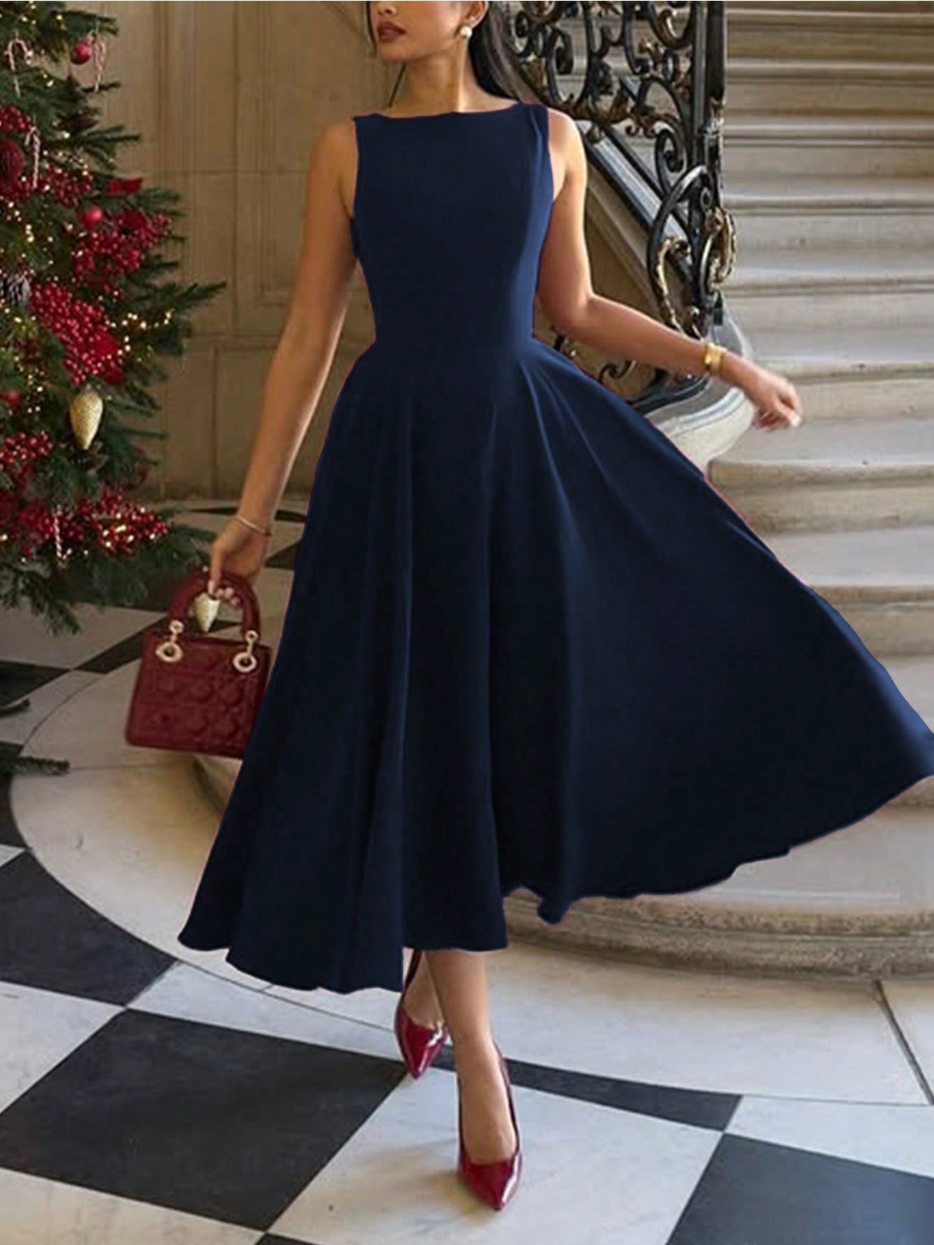 Elegant French Romantic Backless Hollow-Out Cinched Waist Sexy Charming Maxi Dress, Suitable For Christmas, Holiday Party, Date Summer