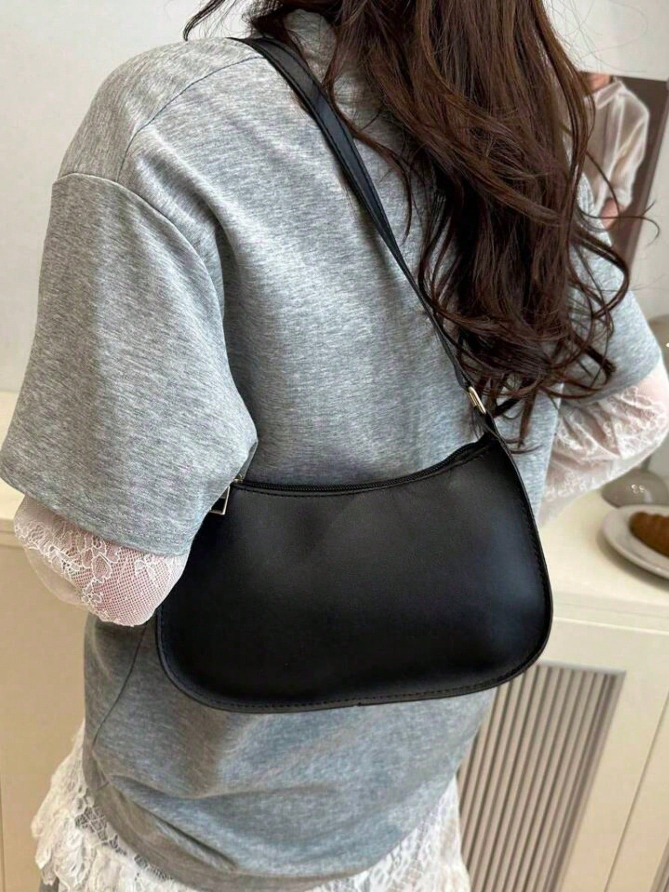 Novachic Women's Autumn Outfit, Cute Cherry Pendant Decoration, Minimalist Shoulder Underarm Bag, Zipper Closure, Vintage Style, Suitable For Multiple Occasions