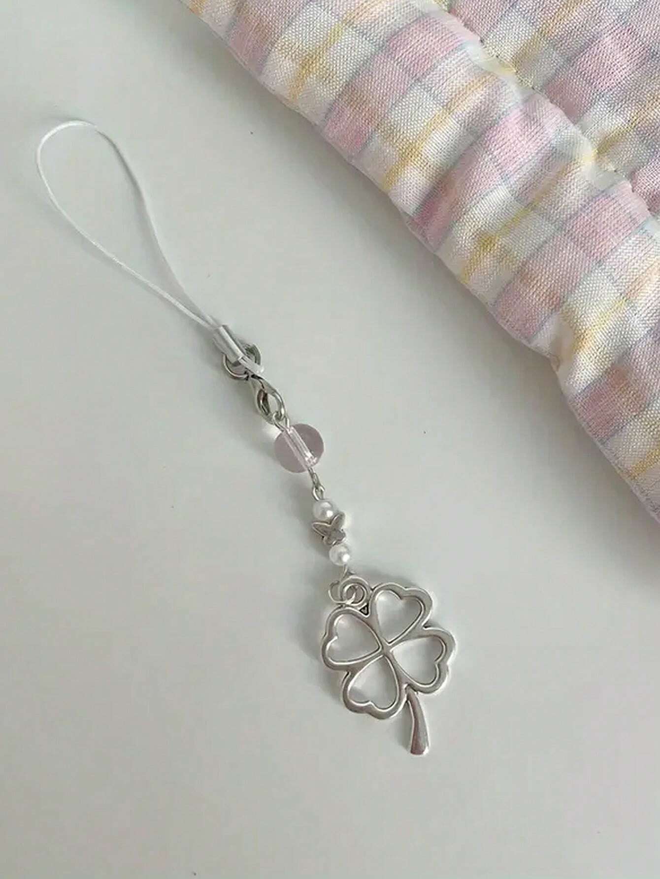 Pretty Girl's Handmade Beaded Four-Leaf Clover And Butterfly Bag Charm Phone Keychain Gifts For Mother, Family, Friends, Birthday, Holiday Phone Charm, Phone Chain