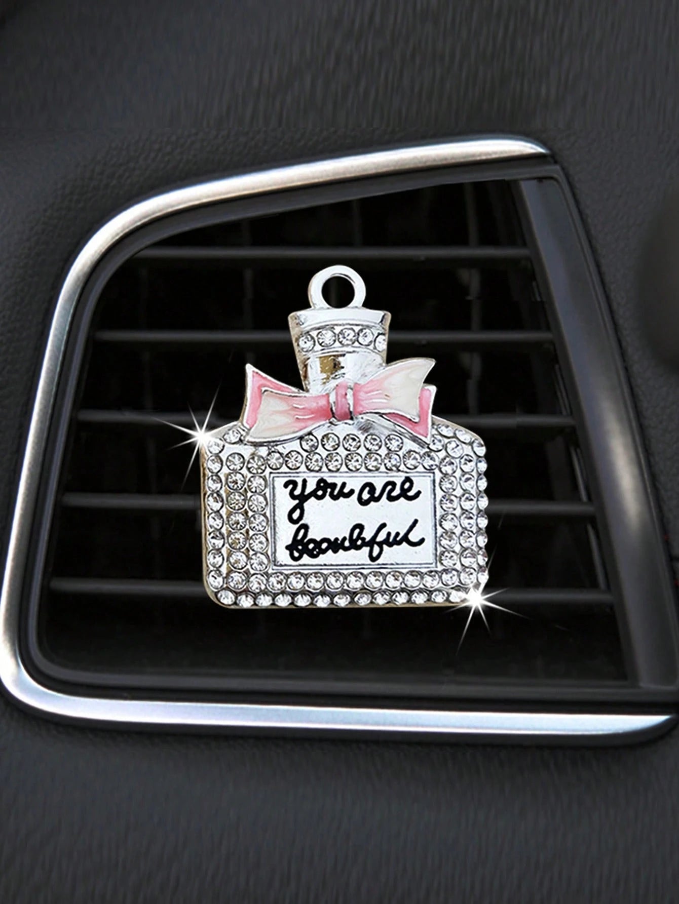 1/2/4Pcs Car Air Vent Clip Fragrance Bottle Empty Flat Decoration, Rhinestone Diffuser Air Vent Clip, Car Air Freshener, Shiny Car Accessories For Women (Fragrance Sheet Included)