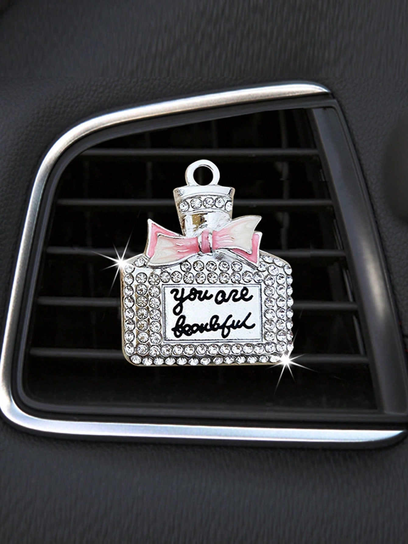 1/2/4Pcs Car Air Vent Clip Fragrance Bottle Empty Flat Decoration, Rhinestone Diffuser Air Vent Clip, Car Air Freshener, Shiny Car Accessories For Women (Fragrance Sheet Included)
