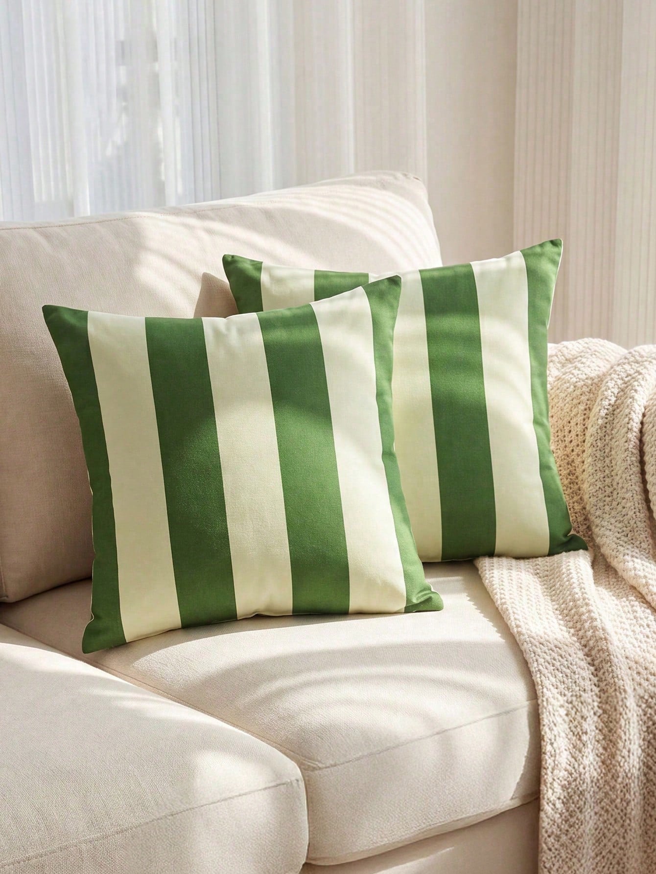 1/2/4pcs Pillowcases/Cushion Covers, Soft Decorative Bedding Cushion Covers, Single-Sided Printed Design, Pillowcase Only Without Insert, Zipper Closure, Suitable For Sofa, Bedroom, Living Room Home D