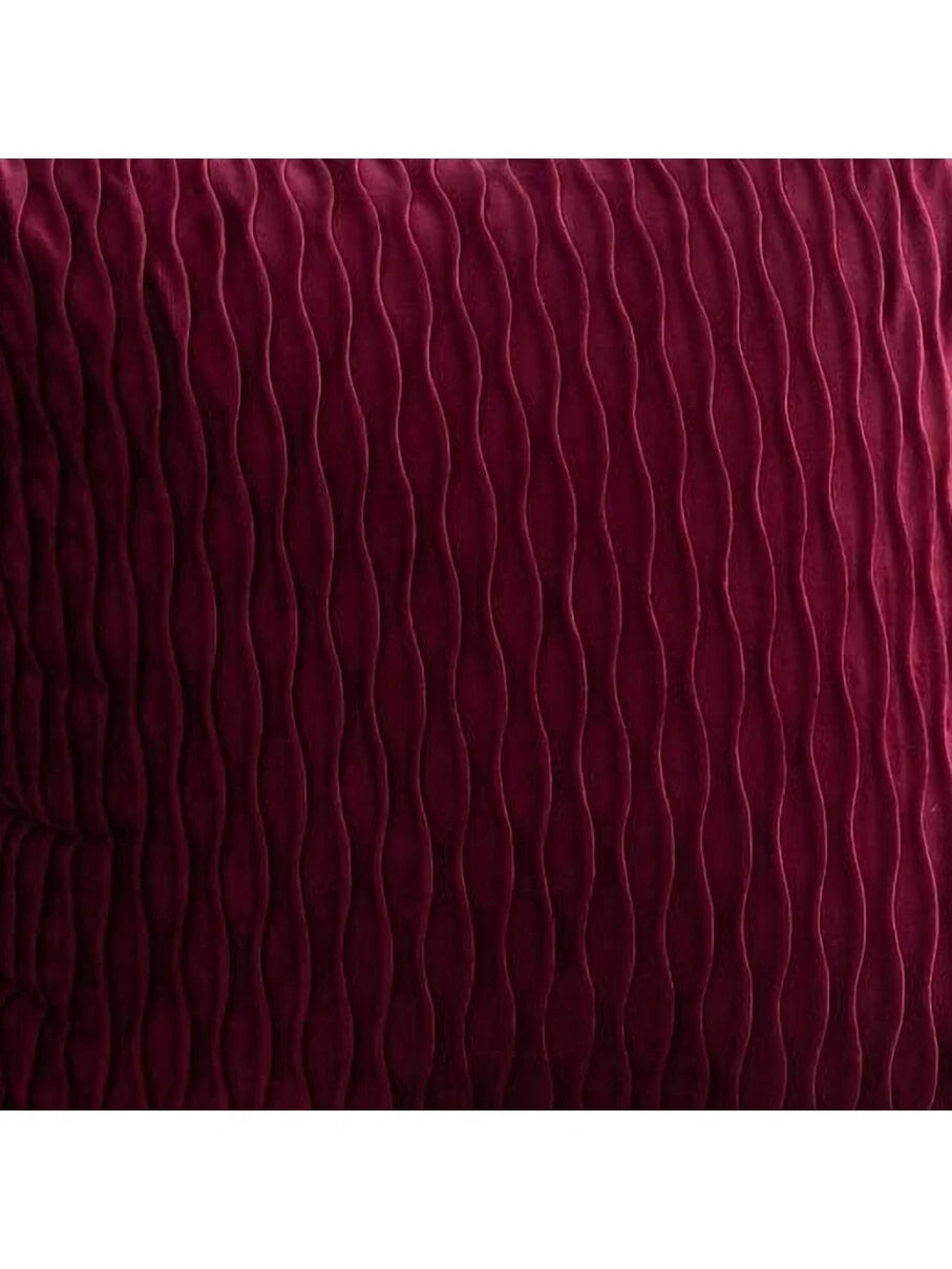 1/2pcs Burgundy Velvet Wavy Striped Pillow Cover, Square Cushion Case, Holiday Home Decor Pillow, Soft & Comfortable Fabric, Modern Decor For Sofa, Bedroom, Dorm