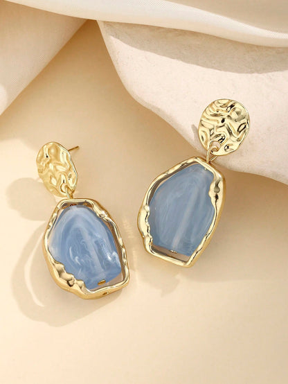 1 Pair Asymmetrical Geometric Resin Pendant Earrings For Women, Gold-Plated Hammered Texture Pendant Earrings, Suitable For Party, Wedding And Daily Wear, Chic & Elegant