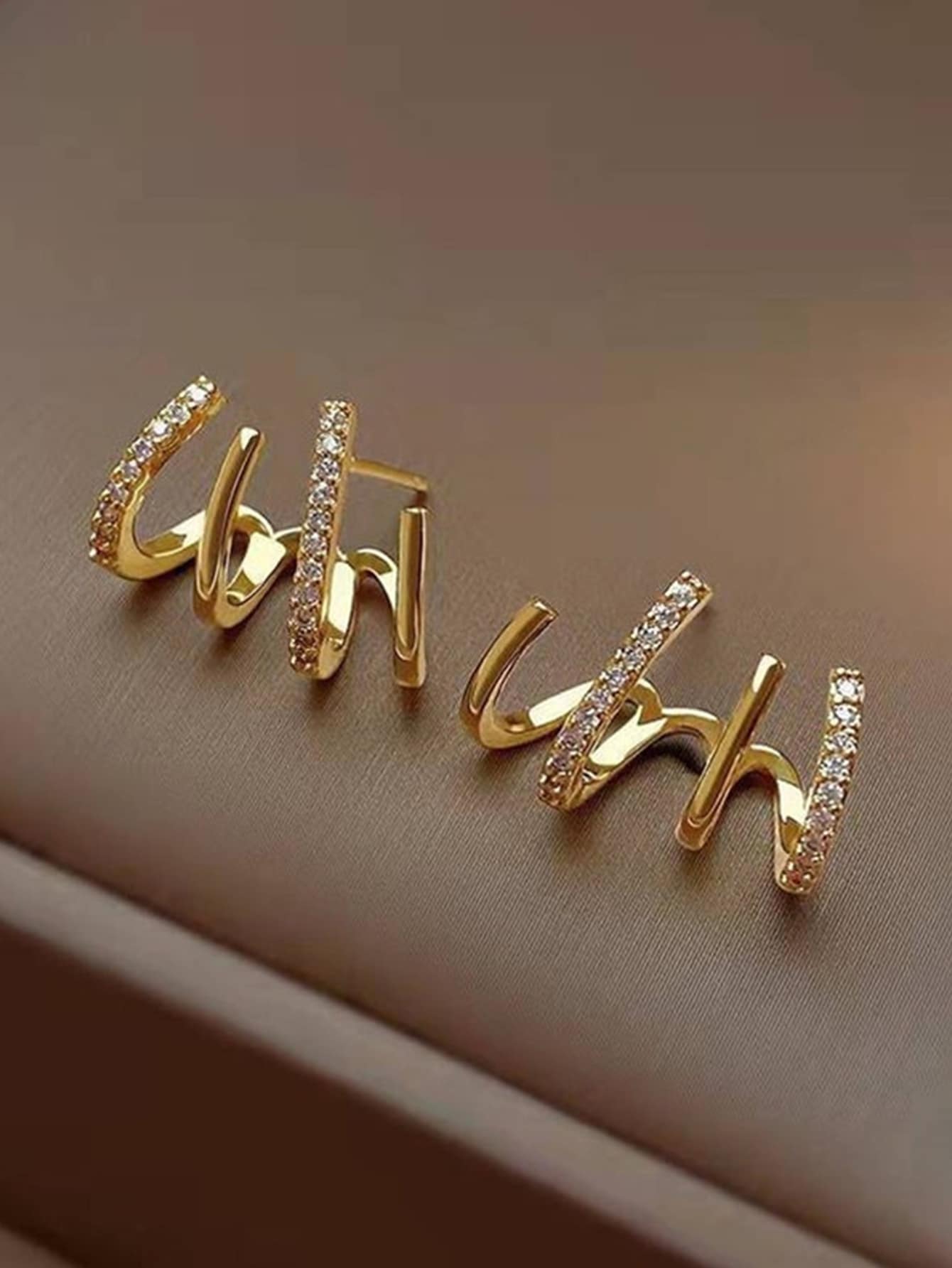 1 Pair Claw-Shaped Earrings, Unique Design, Niche Luxury, High-End Fashion Ear Jewelry