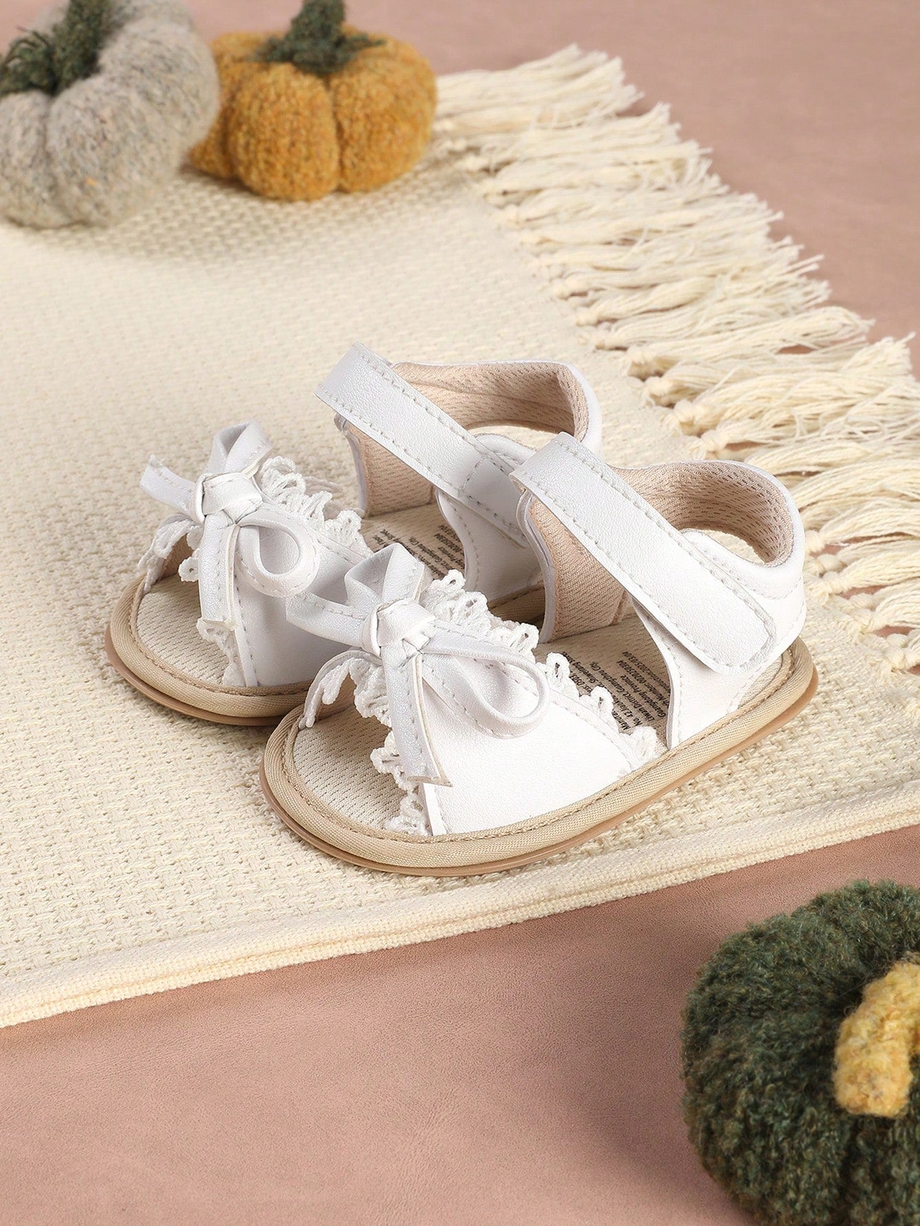 1 Pair Fashionable Versatile Bowknot Lace Trim Sandals, Soft Sole Pre-Walker Shoes For Infants And Toddlers, Suitable For Parties, Events And Vacations