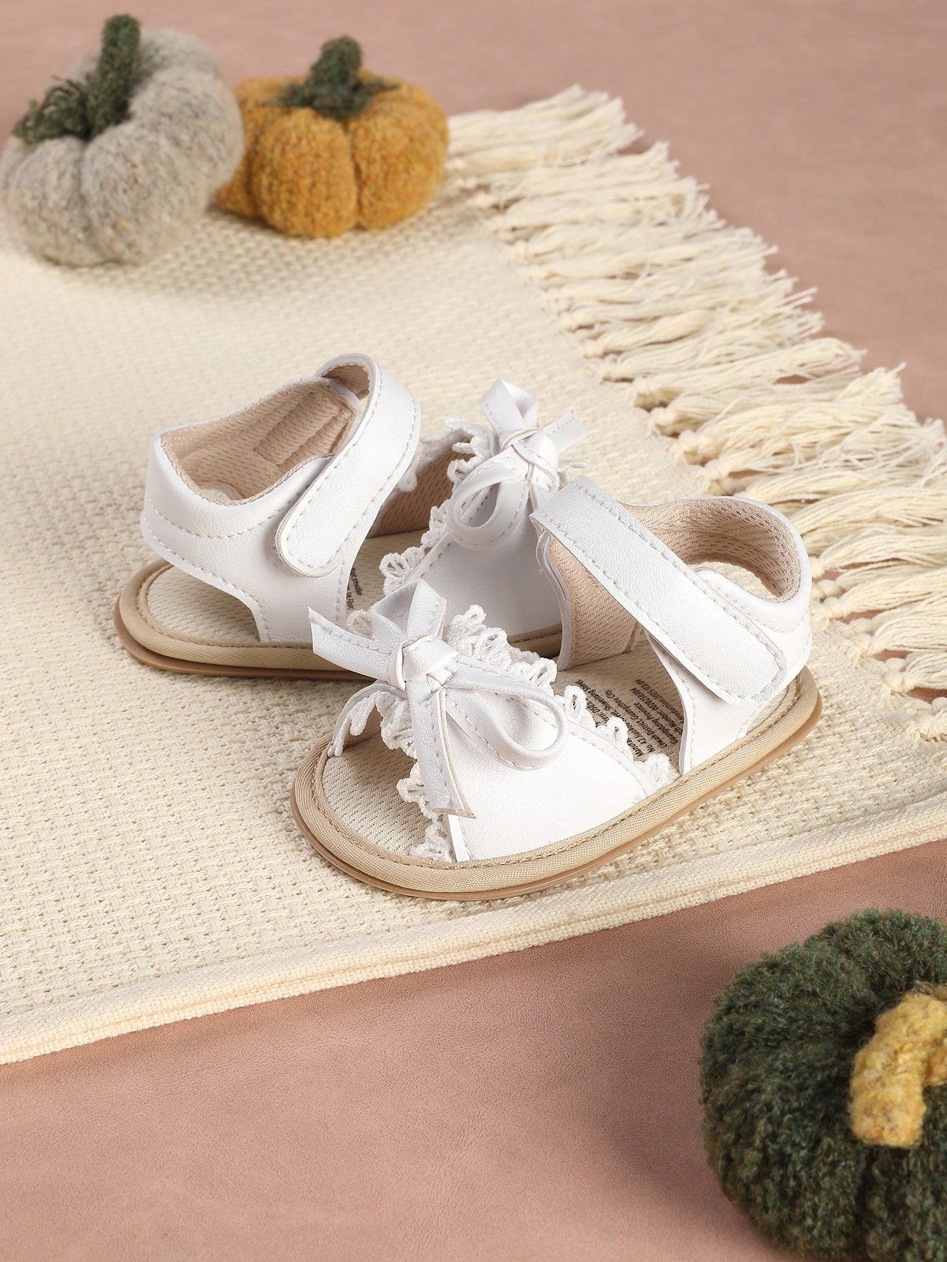 1 Pair Fashionable Versatile Bowknot Lace Trim Sandals, Soft Sole Pre-Walker Shoes For Infants And Toddlers, Suitable For Parties, Events And Vacations