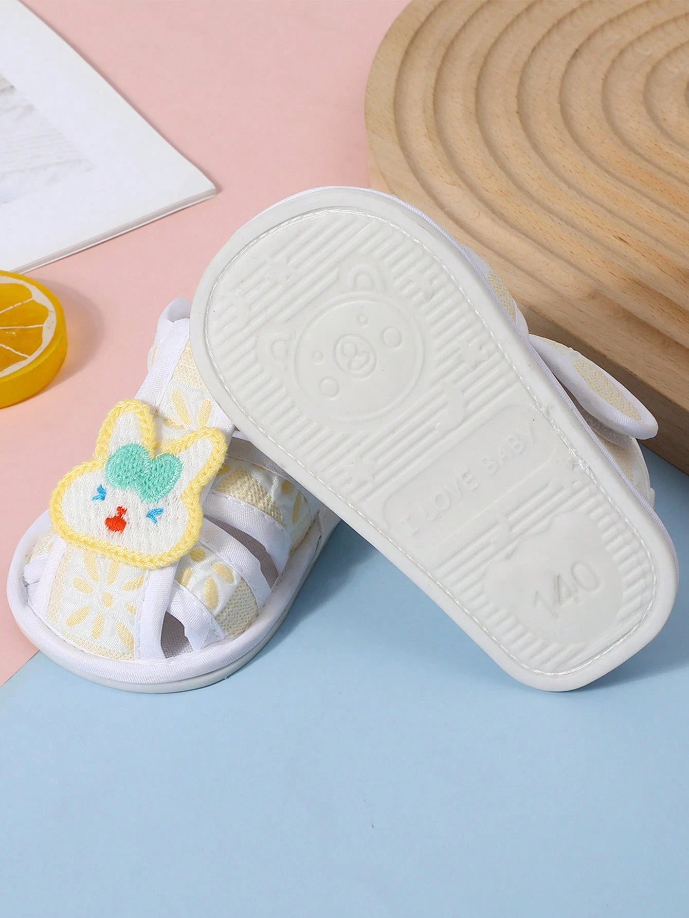 1 Pair Infant Shoes, Suitable For Indoor, Outdoor And Party Wear, Non-Slip Sole To Assist Walking, Soft Flat Infant Shoes