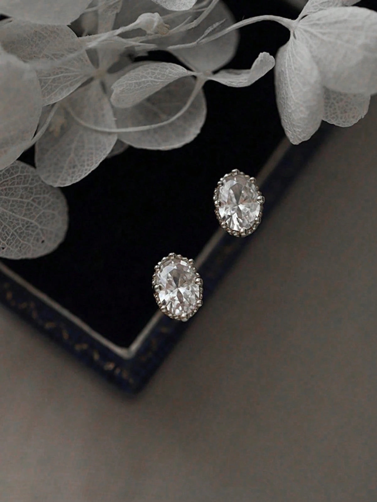 1 Pair Vintage S925 Sterling Silver Oval Single Zirconia Stud Earrings, Everyday Jewelry Gift For Women, Friends, Couples, New Design