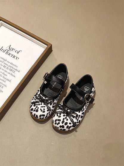 1 Pair White Cute Fashion Leopard Print Design + Massage Cushion Sole Design, Soft Bottom Anti-Slip Flat Baby Shoes Children Shoes, Suitable For Spring Summer Autumn Winter