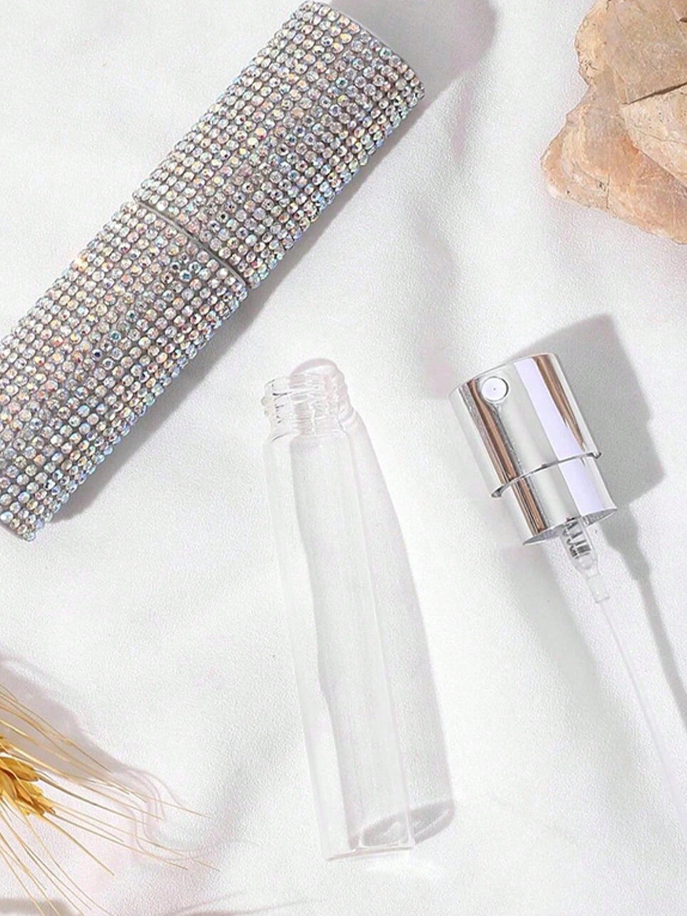 10ml Rhinestone Rotating Perfume Bottle, Mini Fully Rhinestone-Studded Empty Perfume Bottle, Portable Refillable Spray Bottle, Shiny Crystal Decorated Travel Perfume Sprayer, Luxury Creative Portable