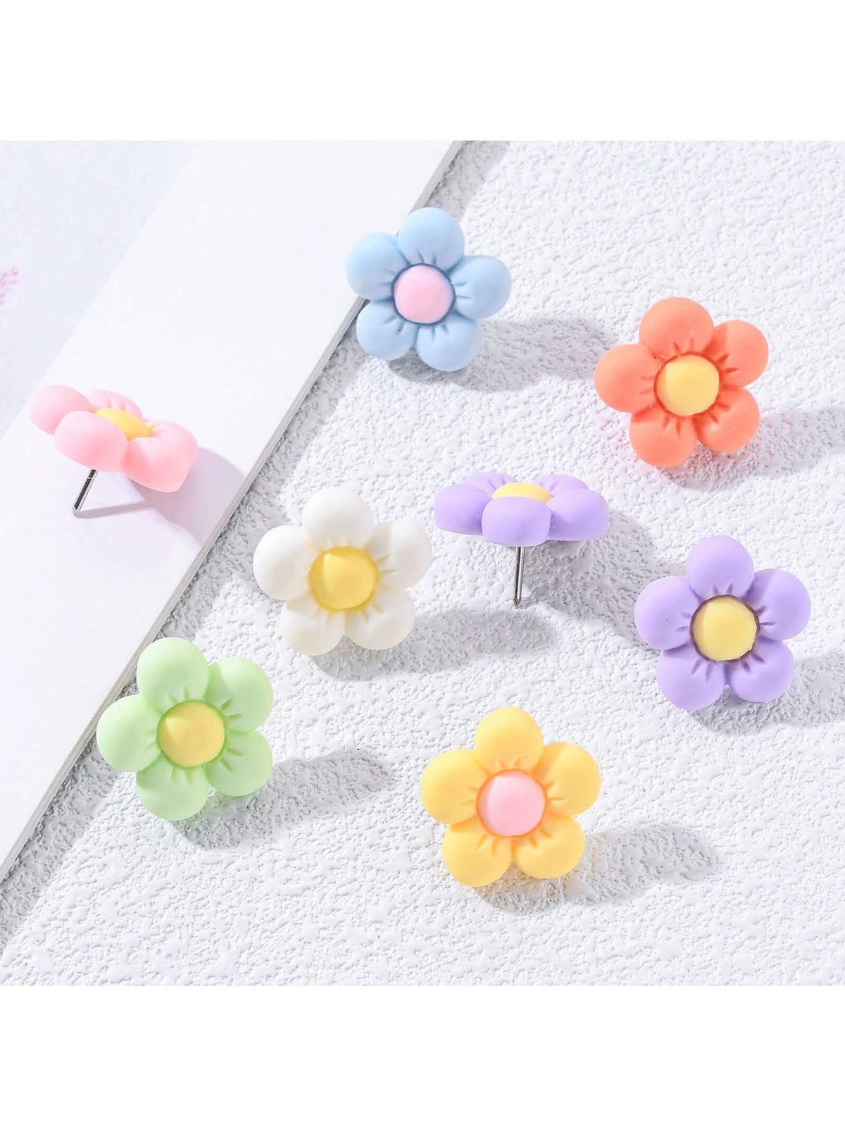 15pcs/30pcs Candy Color Flower Wall Pin/Push Pins, Cartoon Decorative Tacks For Office, School, Cute Back To School,Back To School,School Supplies