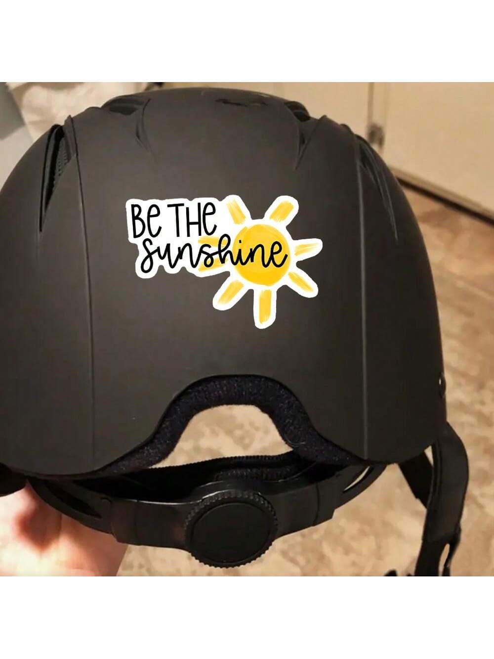 1pc 3inch Be The Sunshine' Positive Vibes Sticker- Ideal For IPads, Kindles, Water Bottles, Books, Laptops, Notebooks, Journals, Planners, Dorm Rooms, Classroom Decor, And Self-Care Packages- A Brig