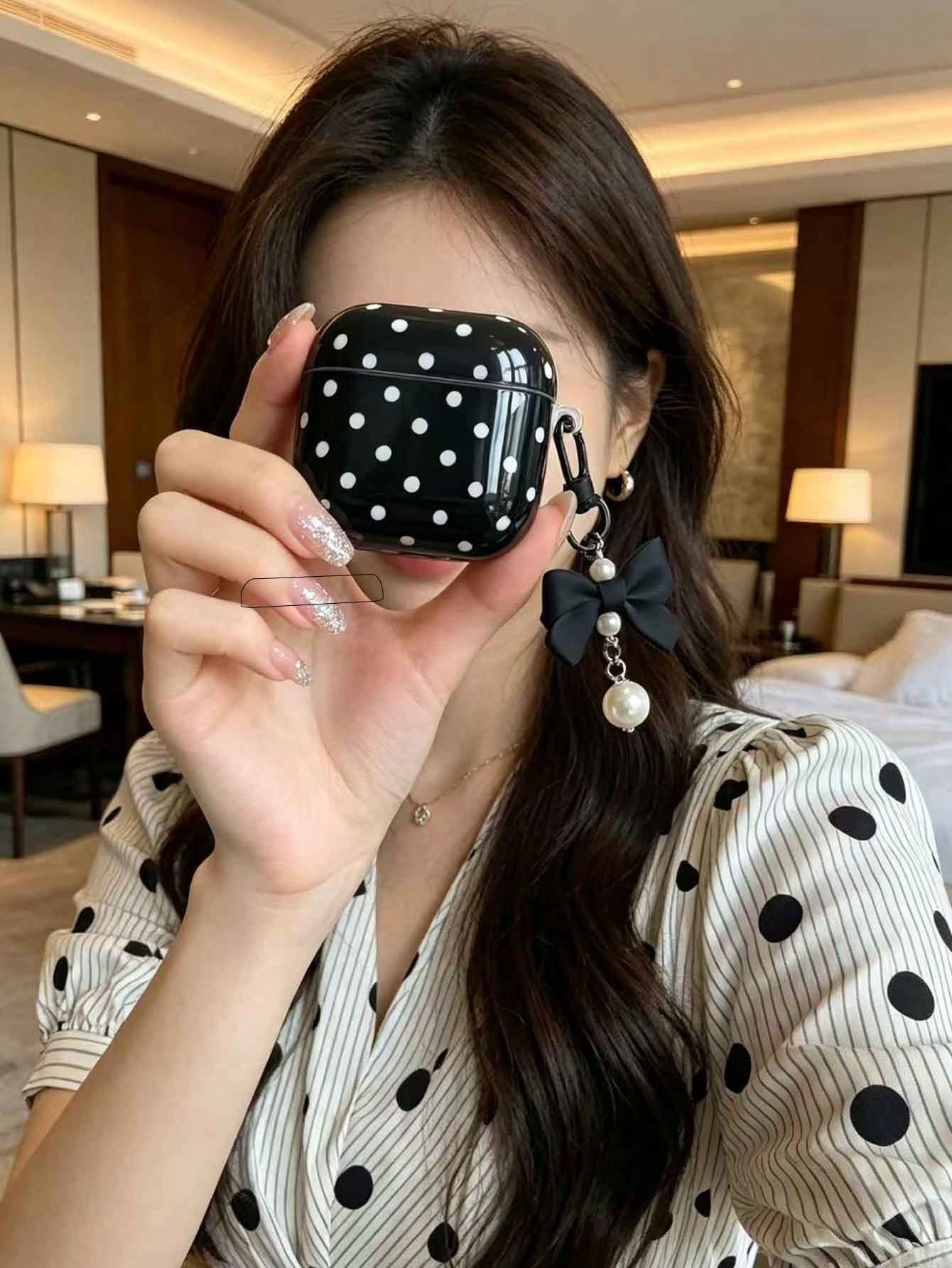 1pc Black 4 Case With Smooth White Polka Dot Pattern + Matching Pearl Strap Earphone Case Compatible With AirPods 1/2/3/Pro/Pro 2nd, Protective Cover