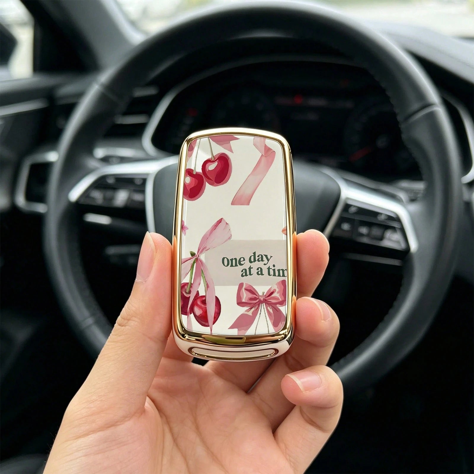 1pc Car Key Case-Premium Print,Suitable For Jetta Mk6, Polo Mk5, Golf Mk6, Tiguan Mk1, Passat B7, Passat NMS, Caddy Mk3, Beetle, Amarok, Touran Mk1. Advanced Soft-Touch, Does Not Block Signal, Unisex.