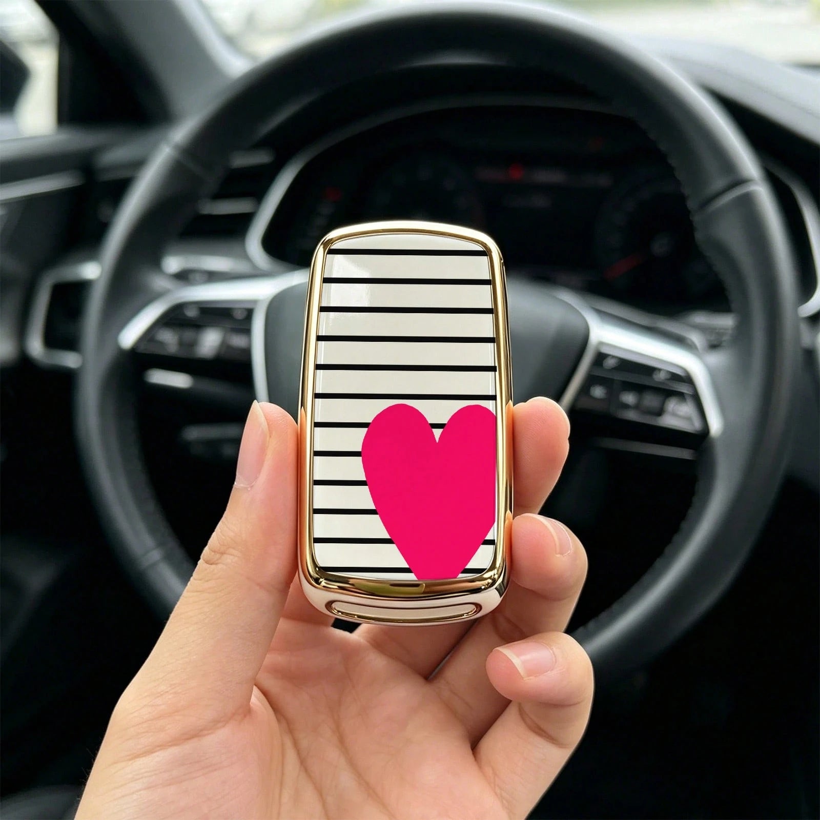 1pc Car Key Case-Premium Print,Suitable For Jetta Mk6, Polo Mk5, Golf Mk6, Tiguan Mk1, Passat B7, Passat NMS, Caddy Mk3, Beetle, Amarok, Touran Mk1. Advanced Soft-Touch, Does Not Block Signal, Unisex.