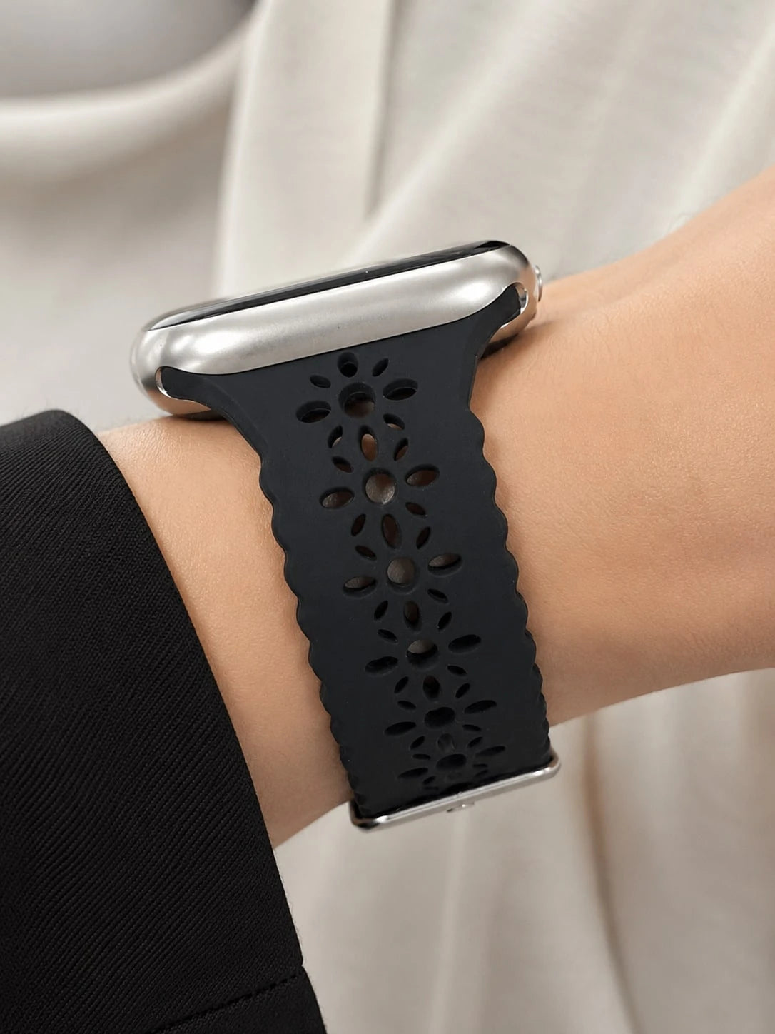 1pc Casual Black Hollow Watch Strap Compatible With Apple Watch 38mm 40mm 41mm 42mm 44mm 45mm 46mm 49mm, Sport Watch Band, Fashion Smart Watchbands
