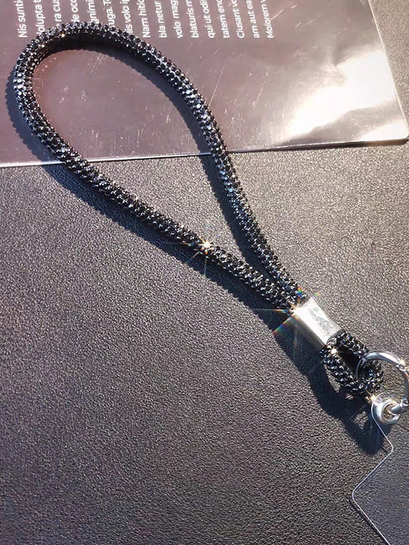 1pc Crystal Rhinestone Wrist Lanyard, High-End Luxury Rhinestone Hanging Decoration, Fashionable Short Strap Phone Case Lanyard, Anti-Lost Camera Chain