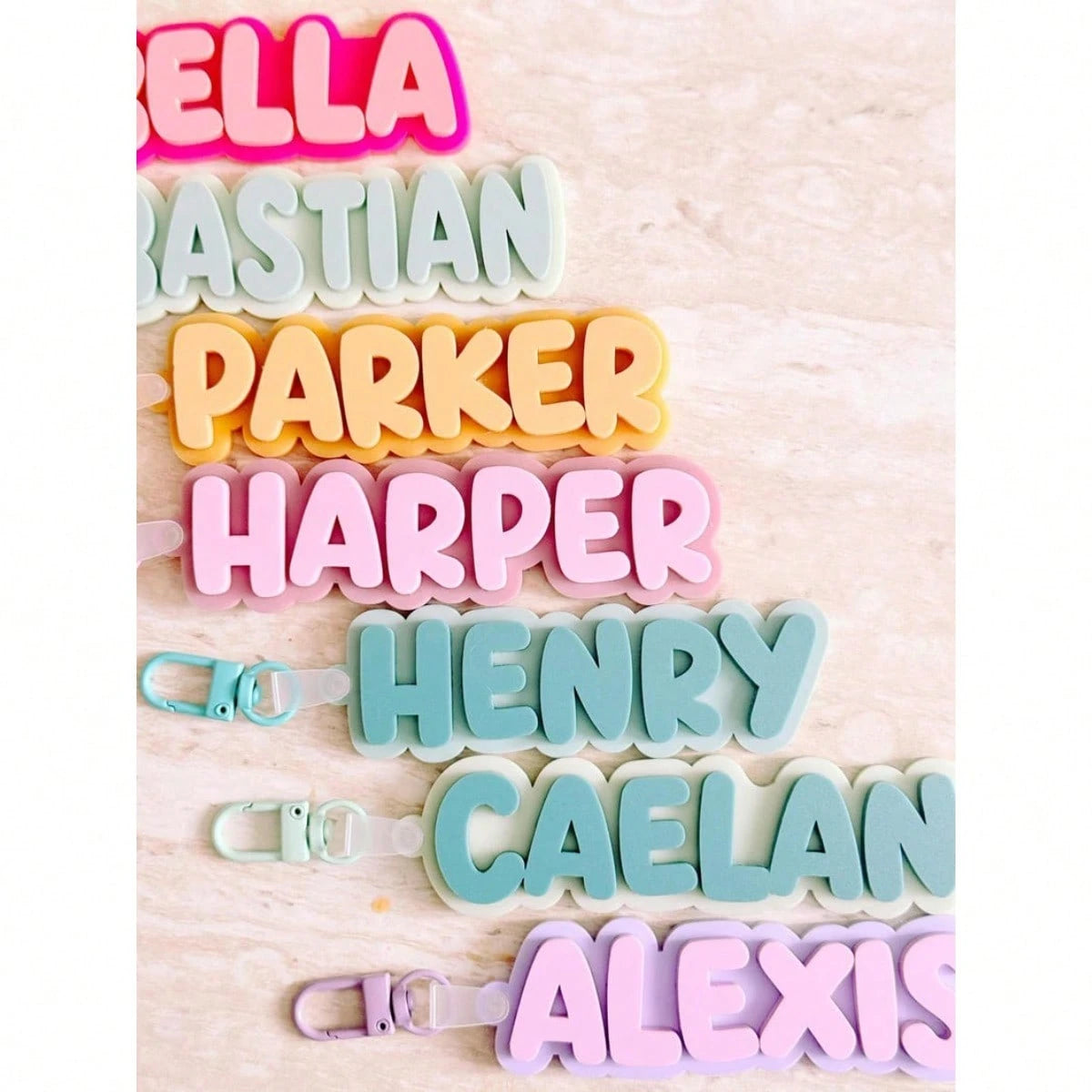 1PC Custom Name Acrylic Luggage Tag, Personalized Double Layer Bold Letter Bag Accessory, Colorful Backpack Tag, Suitable For Girlfriend And Friends