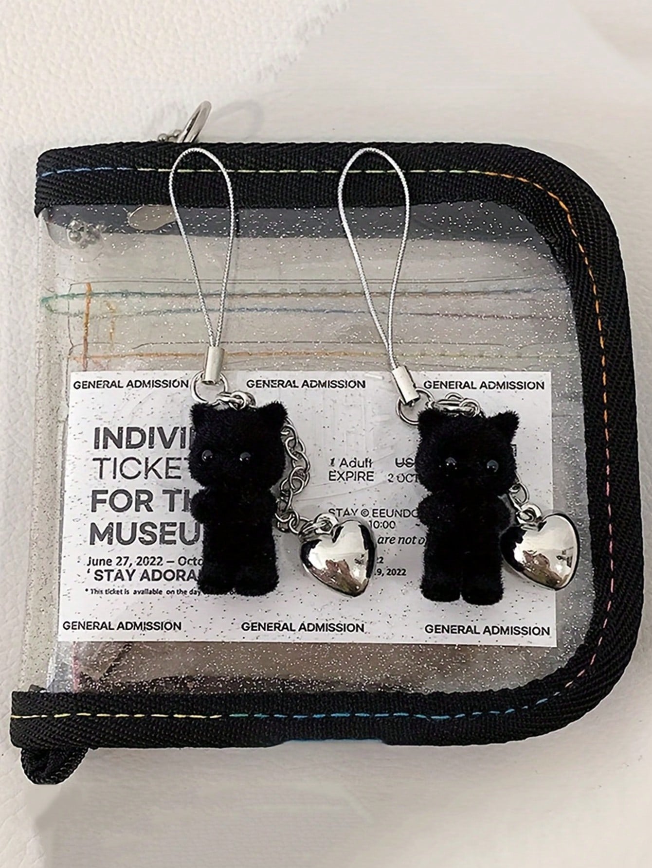 1pc Cute Black Cat Phone Charm Pendant- Faux Fur Resin Decor With Heart Shaped Accessory- Made Of ABS Material, Suitable For Phone, Earphone Case Hanging Decoration