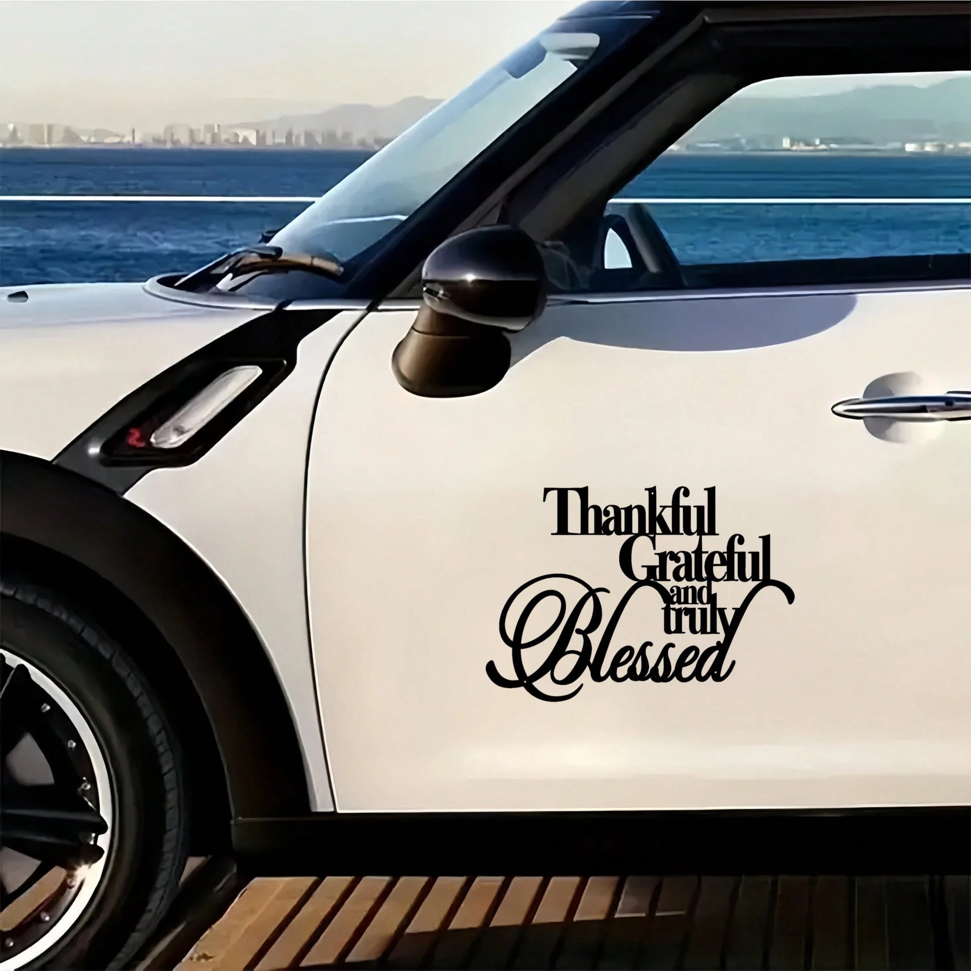1pc "Gratitude" Elegant Black Cursive Style Sticker- Suitable For Laptops, Bottles, Phones, Vehicles, Windows, Walls, Cups, Etc. Durable Self-Adhesive Car Decoration Sticker