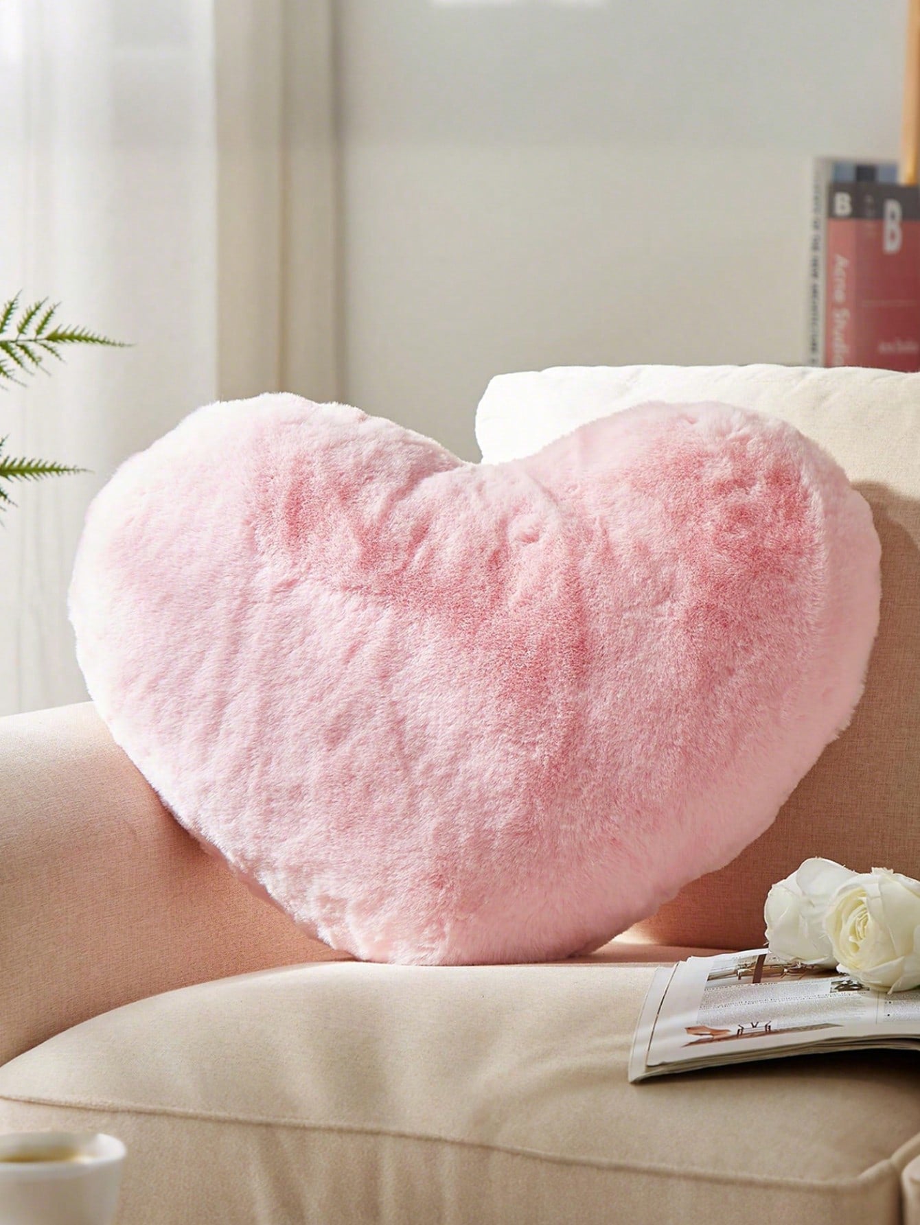 1pc Heart Shaped Throw Pillow, Cute Heart Decor Cushion, Soft Decorative Pillow, Suitable For Sofa, Bedroom, Living Room, Home Decor, Room Decor, Daily Party, Wedding, Valentine's Day Gift, Spring/Sum
