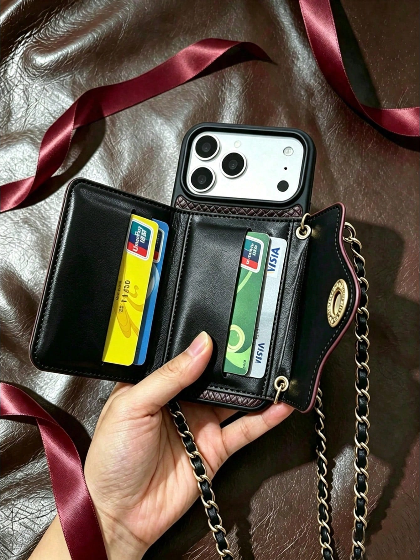 1pc Luxury Fragrance Snake Skin Color Block Phone Case, Chain Crossbody Shoulder Strap Lock Card Holder Integrated Anti-Drop Anti-Shock Fashion Protective Cover Compatible With Apple/ Galaxy S24 Ultra