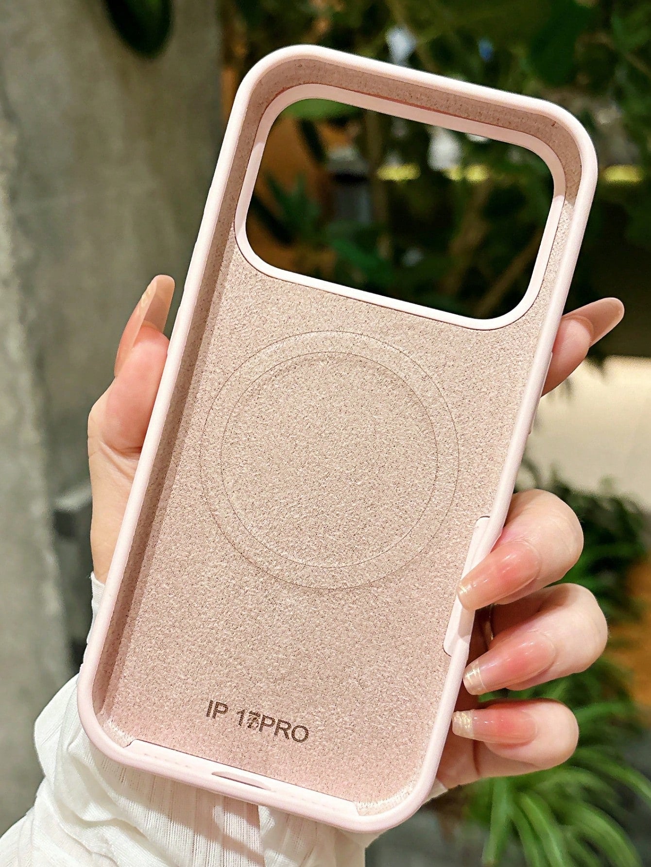 1pc Minimalist Liquid Silicone Magnetic Wireless Charging Phone Case, Compatible With IPhone 17 Air 16 14 13 12 15 Pro Max Plus, With Velvet Camera Protection