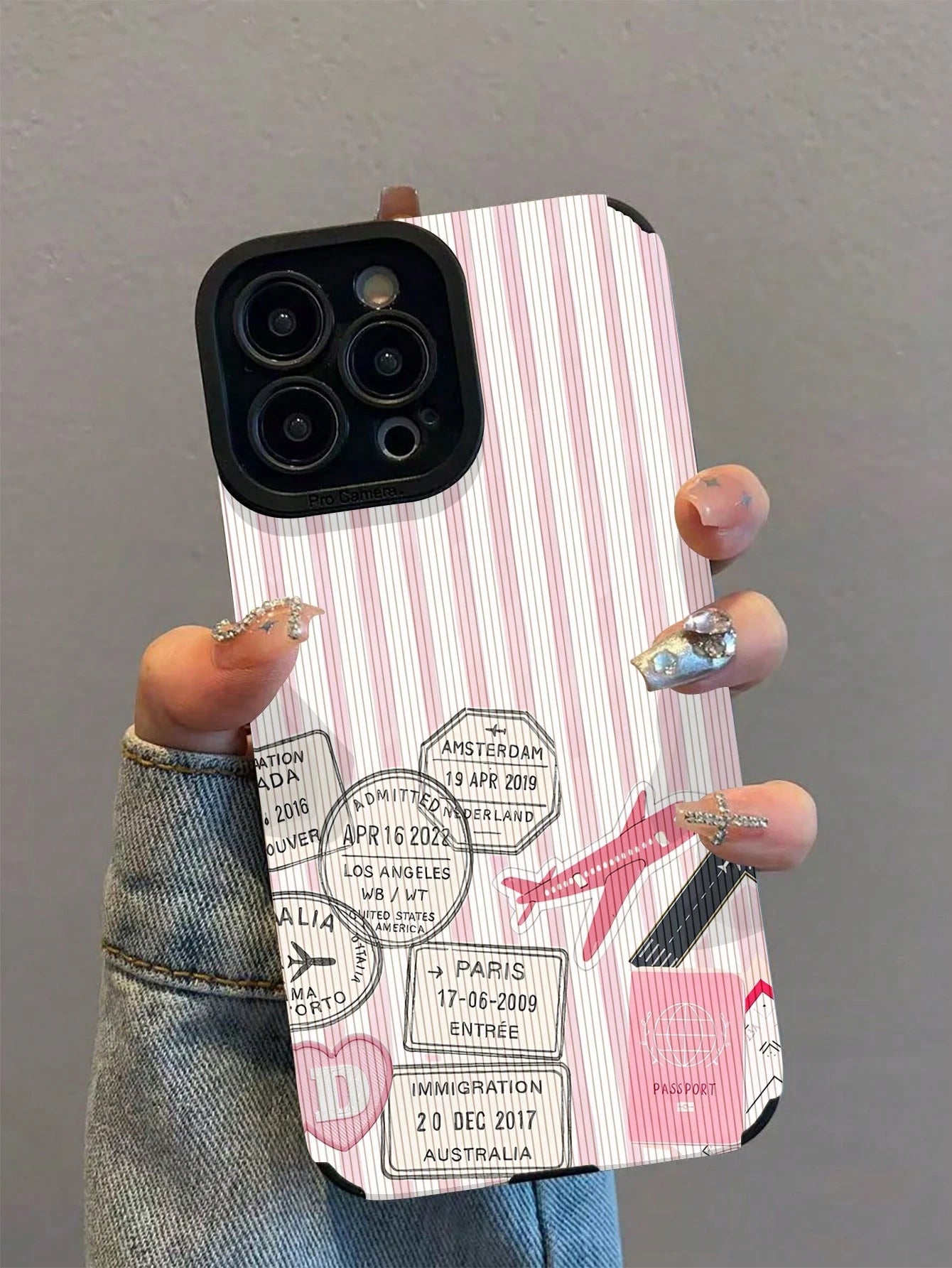 1pc New Fashion Personalized Pink & White Striped Airplane Stamp Pattern Shockproof Leather Phone Case, Daily Protection Essential, Style, Perfect Gift For Friends, Family, Etc., For IPhone17/17Air/17