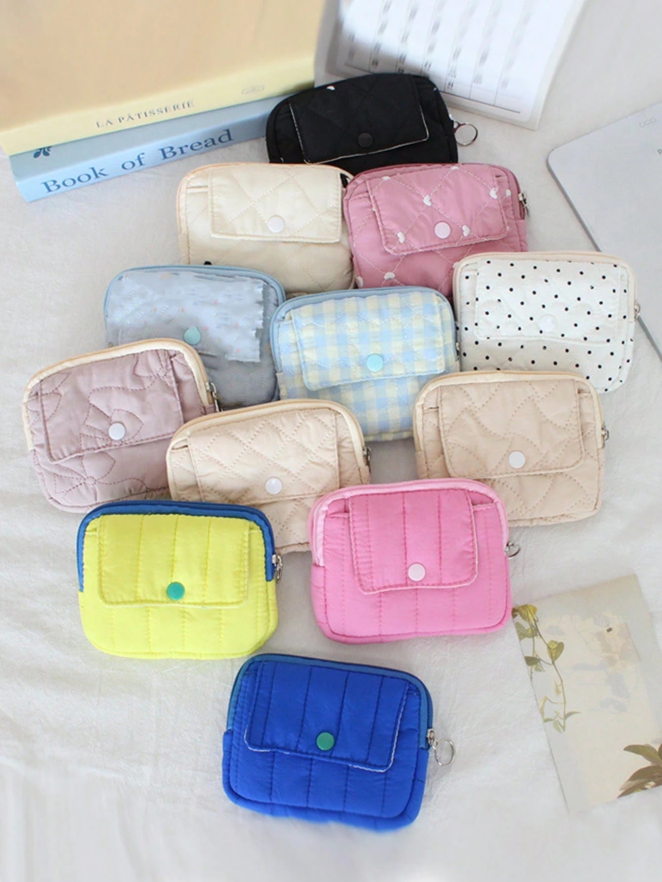 1pc Padded CCD Camera Storage Bag, Embroidered Bow Pattern Coin Purse, Mini Camera Protective Case, Flip-Cover Coin Pouch, Large Capacity Card Holder Bag, Cute Plaid Lipstick Pouch, Fashionable Black