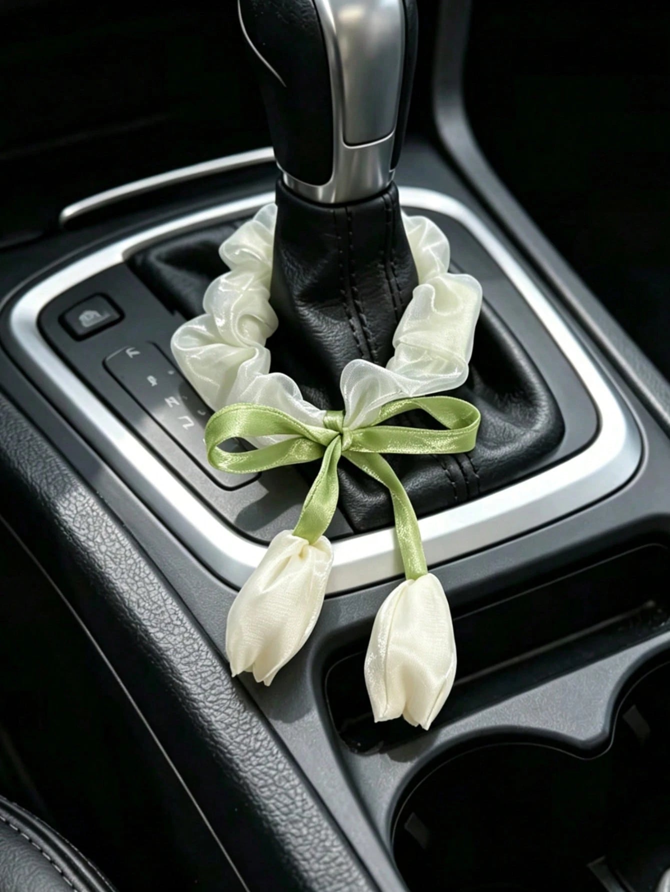1pc Pink And White Tulip Car Gear Shift Decor, Women's Car Interior Decoration Accessory