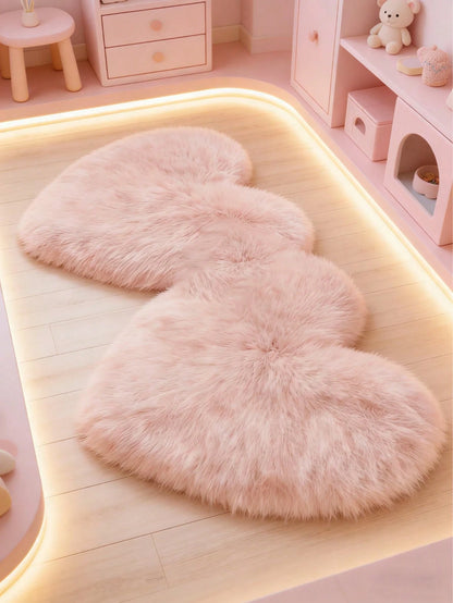 1pc Pink Fluffy Heart-Shaped Rug, Cute Play Mat, Decorative Carpet, Bedroom Decor, Small Rug, Carpet, Home Decor, Outdoor Rug, Washable Rug, Graduation/Mother's Day Gift
