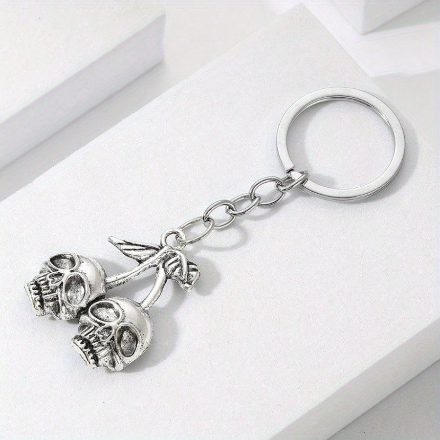 1pc Punk Vintage Gothic Skull Keychain With Cherry Blossom Pendant- Avant-Garde Hip Hop Style Durable Metal Car And Bag Accessory Polished Metal Finish Halloween