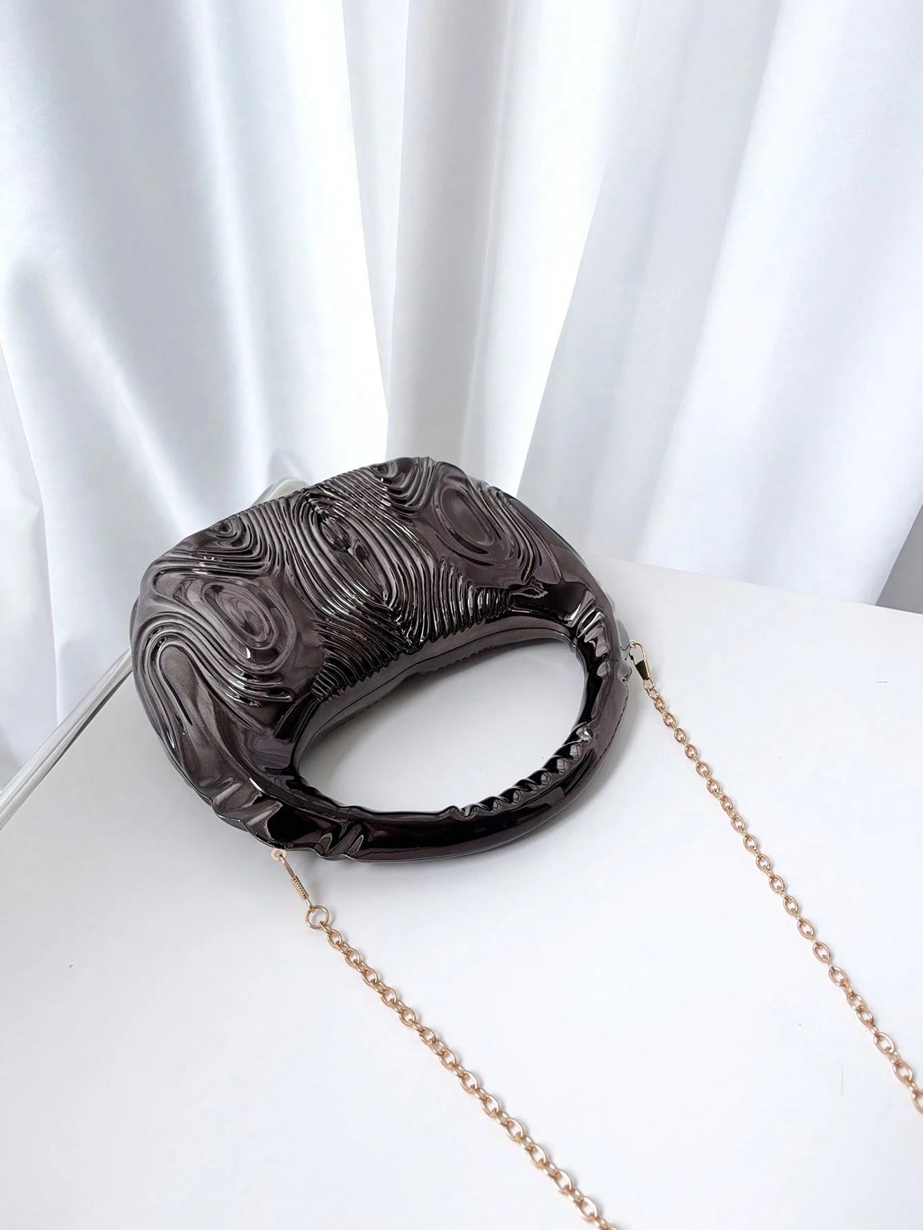 1pc Round 3D Striped Metal Chain Special Shape Handbag, Luxurious Evening Party Bag, Glamorous Ball Accessory, Elegant Banquet Purse