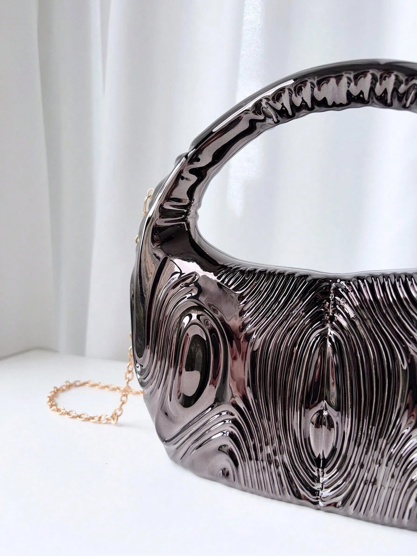 1pc Round 3D Striped Metal Chain Special Shape Handbag, Luxurious Evening Party Bag, Glamorous Ball Accessory, Elegant Banquet Purse