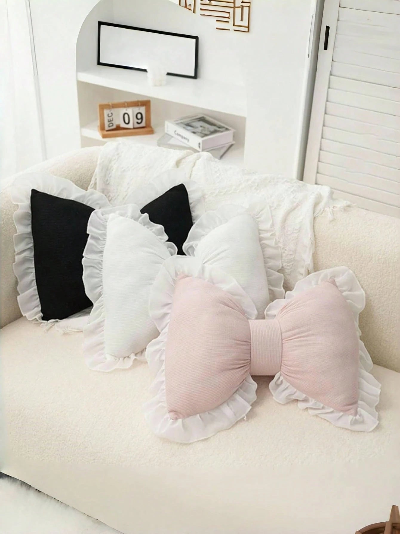 1pc Soft & Cute Bow Decorative Throw Pillow, Ruched Lace Bow Cushion For Sofa, Bed, Living Room & Bedroom, Ideal Mother's Day Gift For Mom, White
