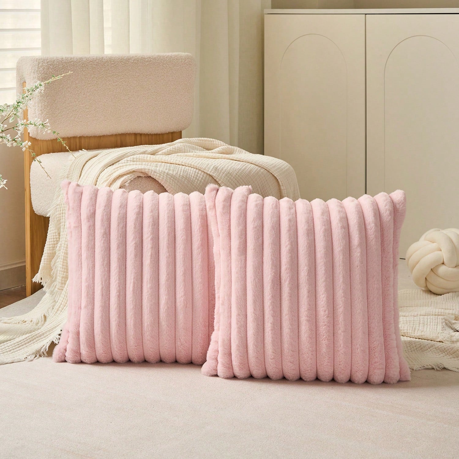 1pc Solid Color Faux Rabbit Fur Pillowcase, Square Cushion Cover, Holiday Home Decor Pillow, Soft And Comfortable Faux Rabbit Fur Fabric, Modern Decorative Sofa, Home Bedroom, Dorm Use