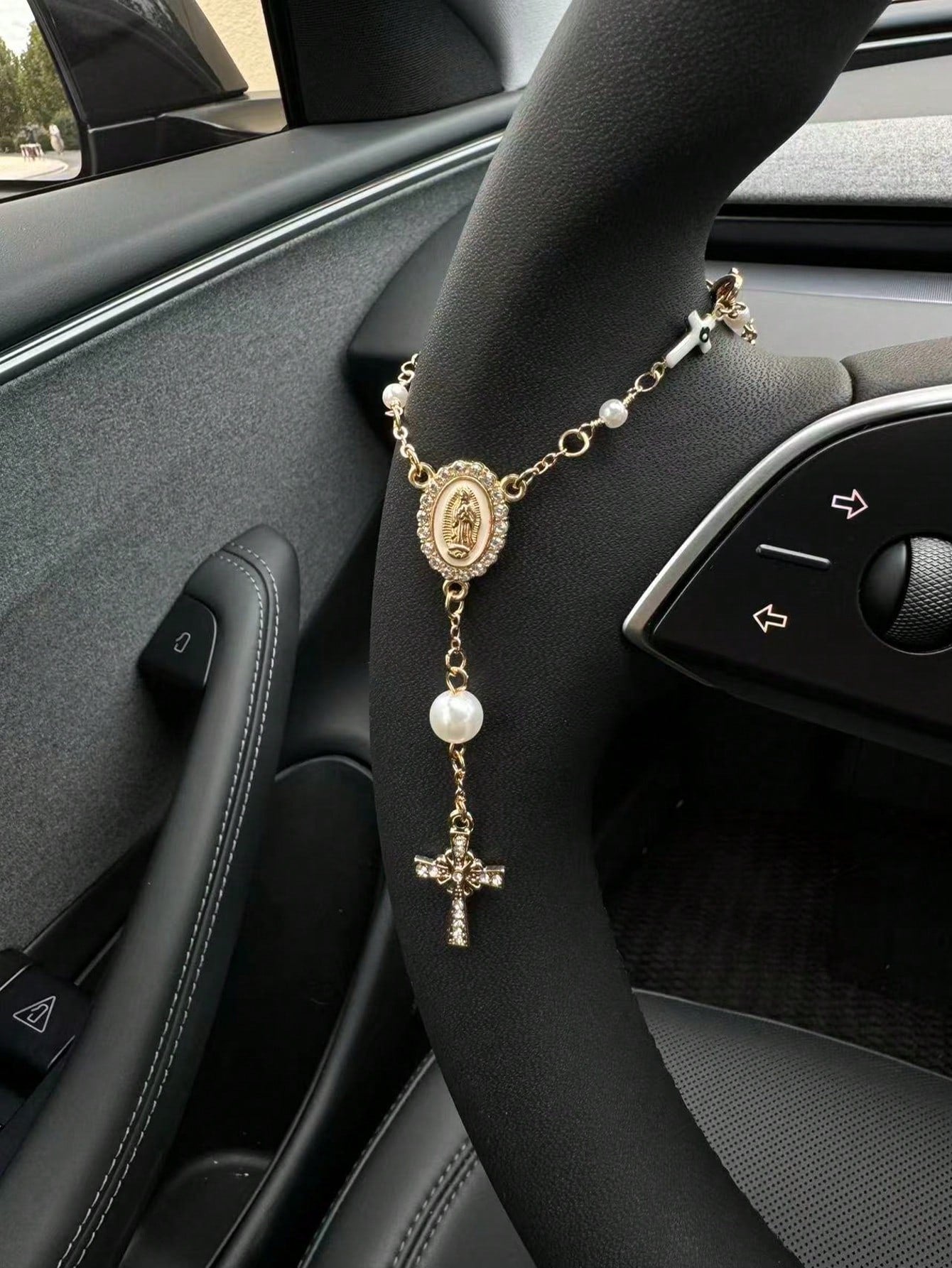 1pc Steering Wheel Rosary Ornament| Rosary Car Pendant Accessory| Car Decor| Car Pendant| Unique Fashion Car Pendant Decoration