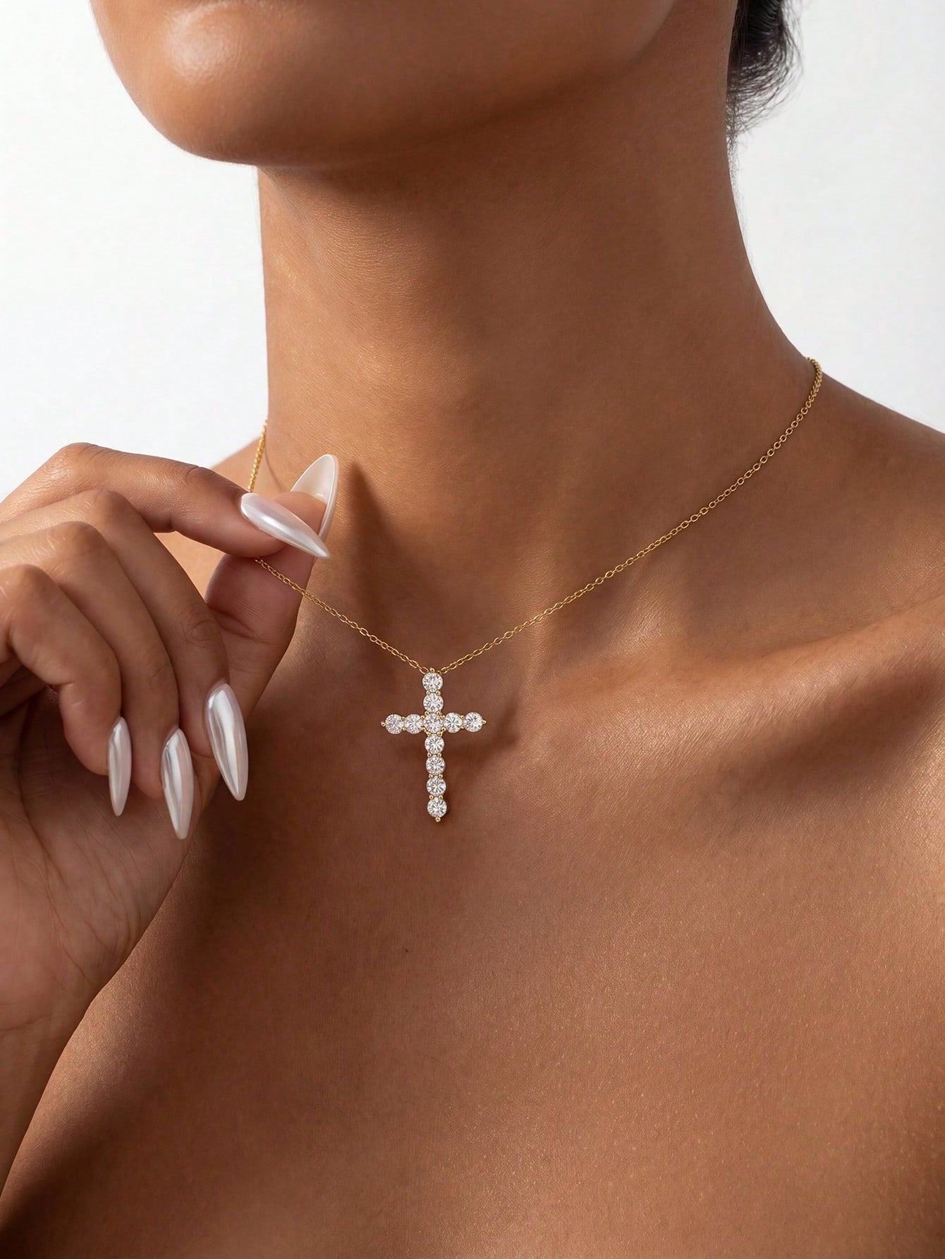 1PC Total Carat Weight: 1.1 Ct Elegant And Stylish Cross-Shaped Mozanite Necklace 925 Sterling Silver,Perfect For Weddings Dances, And Other Occasions