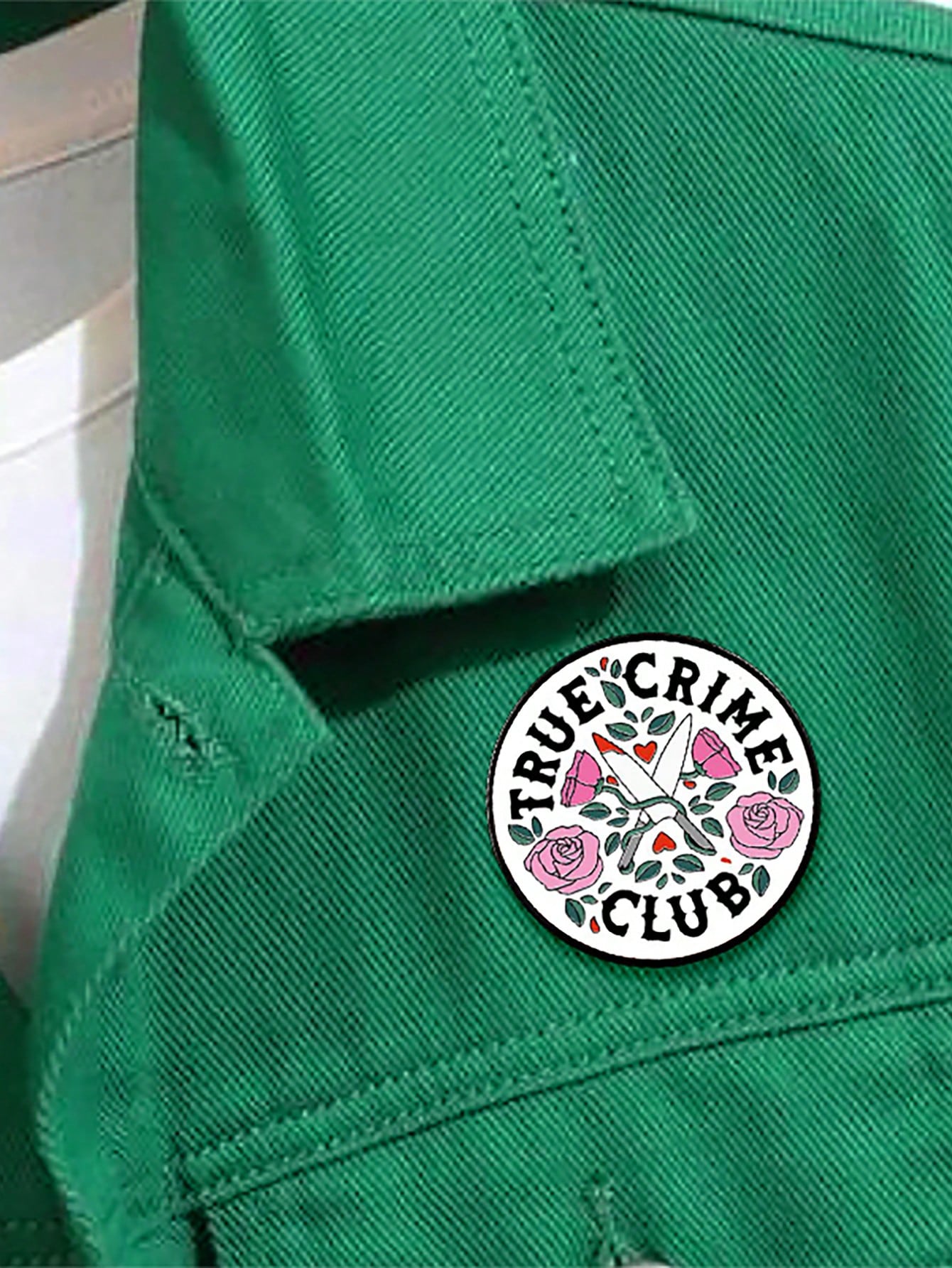1pc True Crime Club Design Printed Pin Custom New Fashion Brooch Accessory For Women Halloween Gifts Valentine's Day Dress Accessories Pin For Clothes Bag Charm Backpack For School Office Accessories