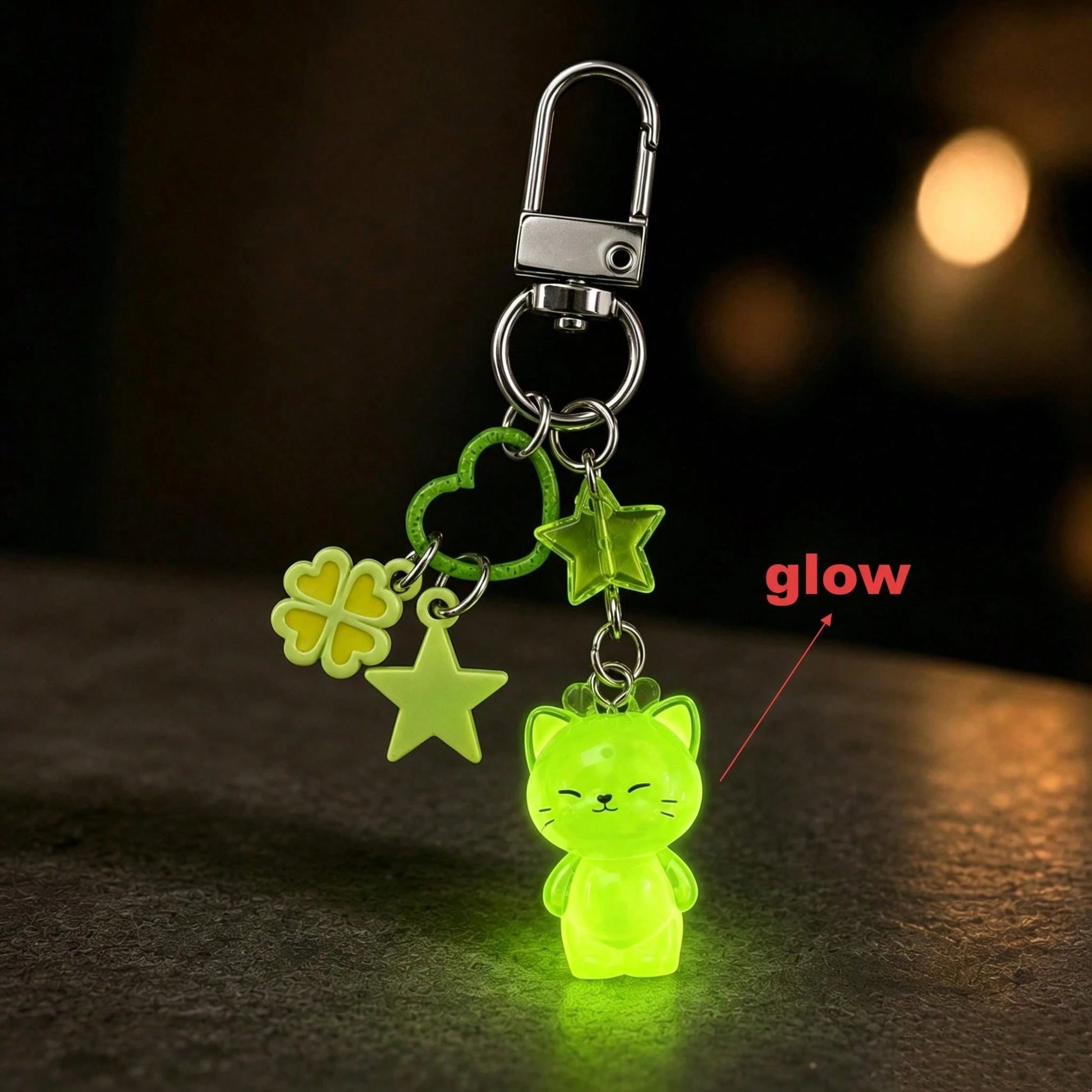 1pc Unisex Resin Glow-In-The-Dark Cat Animal Pendant Alloy Four-Leaf Clover Keychain Cute Cartoon Bag Charm