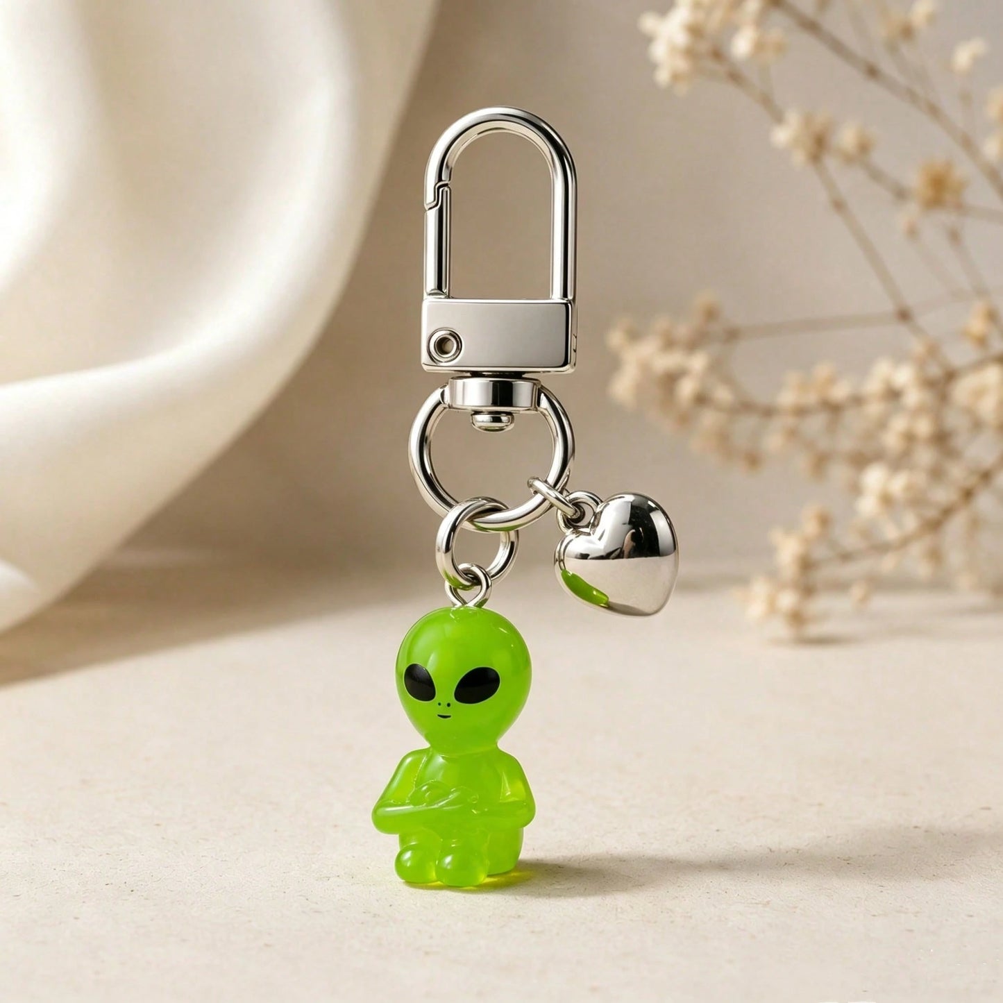 1pc Unisex Resin Glow-In-The-Dark Cat Animal Pendant Alloy Four-Leaf Clover Keychain Cute Cartoon Bag Charm