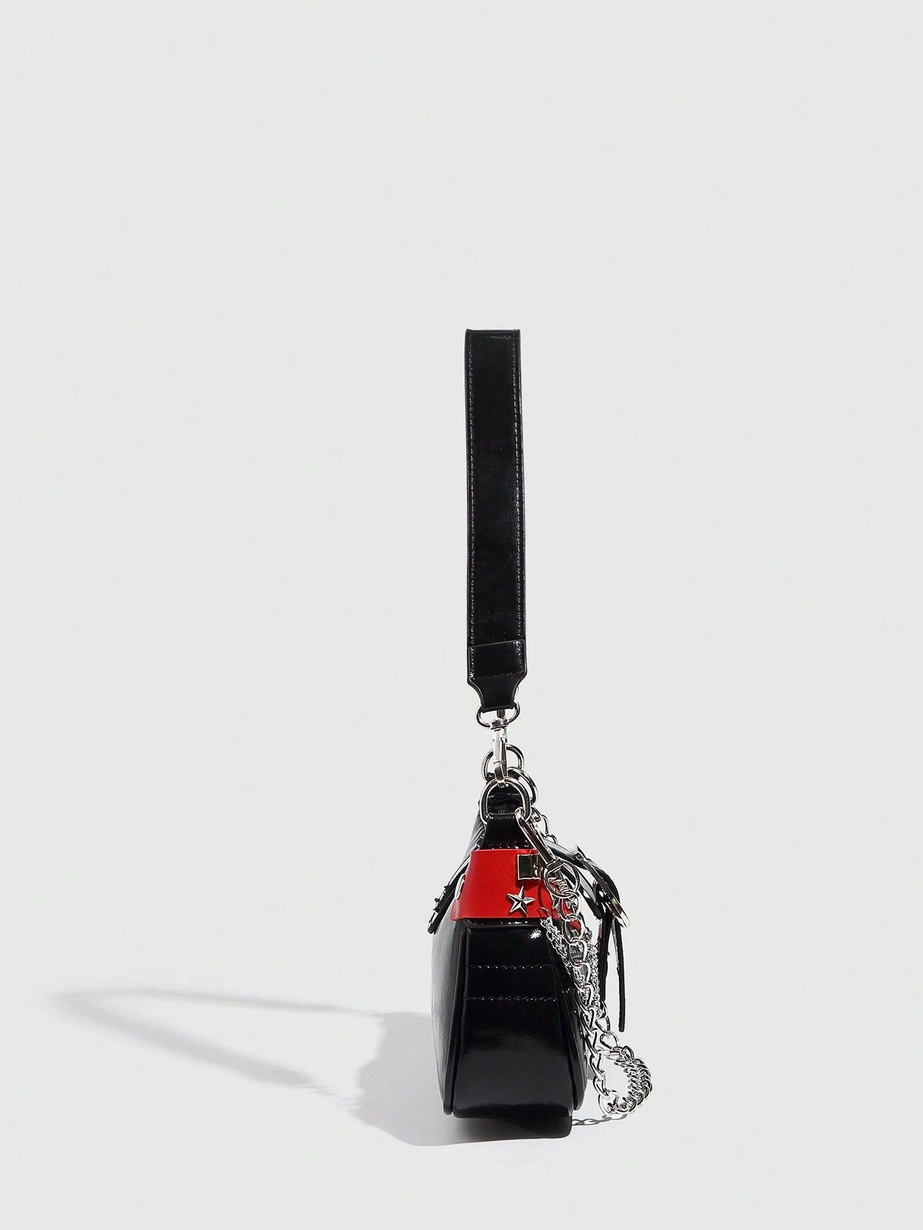 1pc Women PU Leather Hand Bag, Y2K Baddie Bag, Versatile Star Design Crescent Shoulder Bag, Black & Red Contrast Chain Strap Bag, Millenial Crossbody Underarm Chain Starry Bag, Fashionable Street Styl