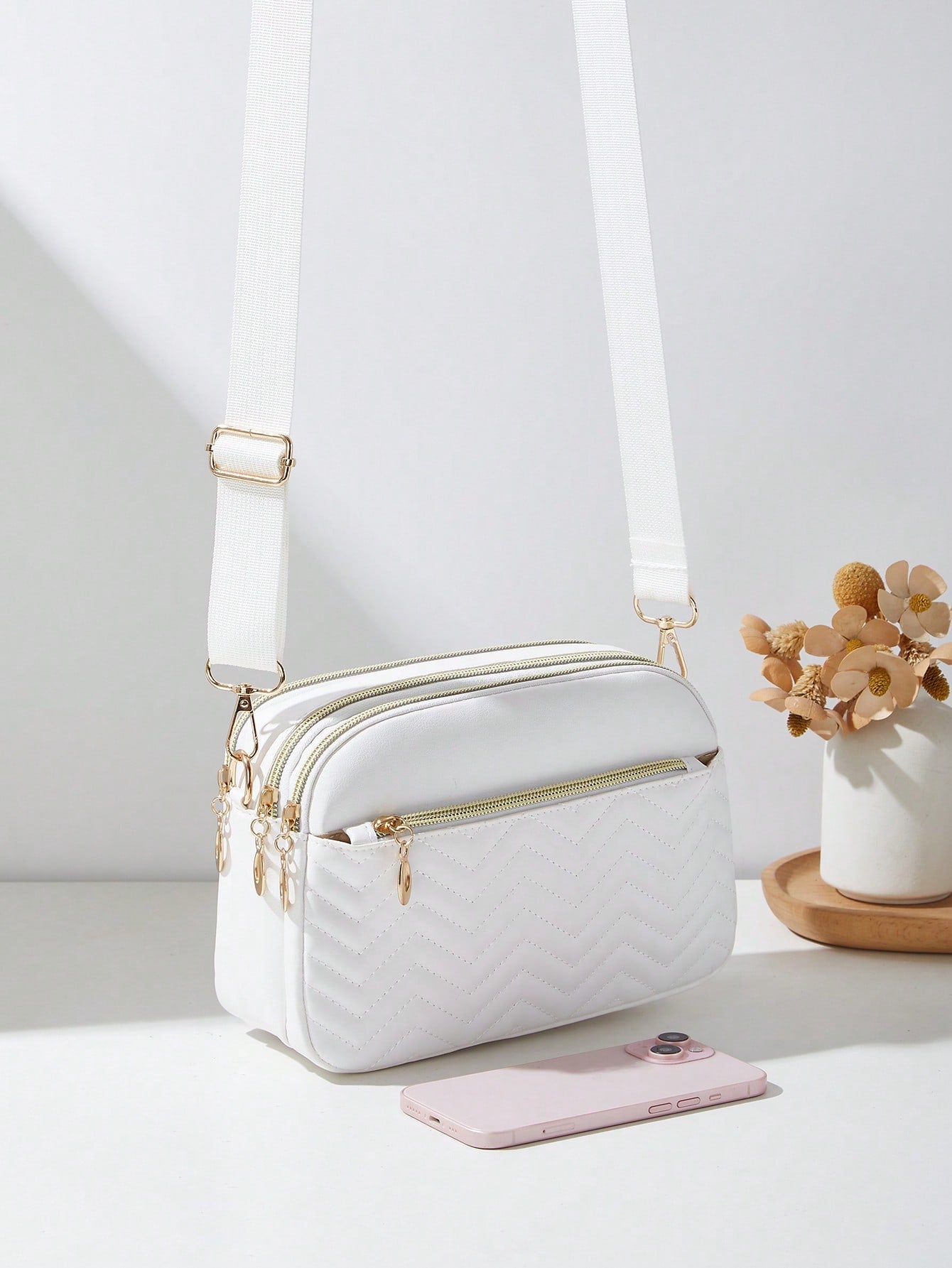 1pc Women's Casual Commuter Crossbody Bag, Solid Color Personalized Fashion Wavy Pattern, Comfortable Handheld And Shoulder Strap, Aesthetic