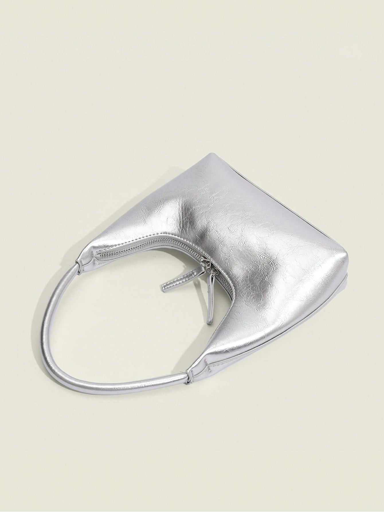 2026 New Silver Cute Mini Handbag, Women's Shoulder Bag, Fashionable And Simple Commuting Bag, Daily Travel Charm, Versatile And Casual Armpit Bag