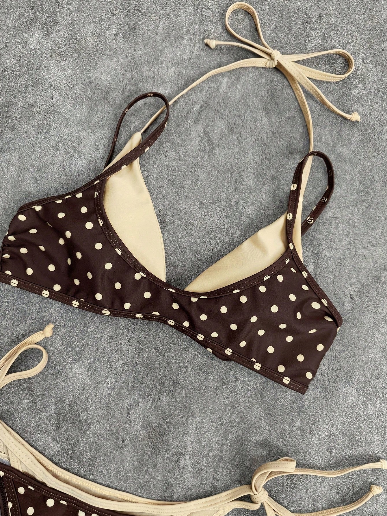 2026 Women's Swimwear Set, Polka Dot Contrast Color Halter Sexy Backless Bikini Top And Thong Bottom, Suitable For Valentine's Day, Beach, Resort, Outdoor Vacation Summer, Modern Retro