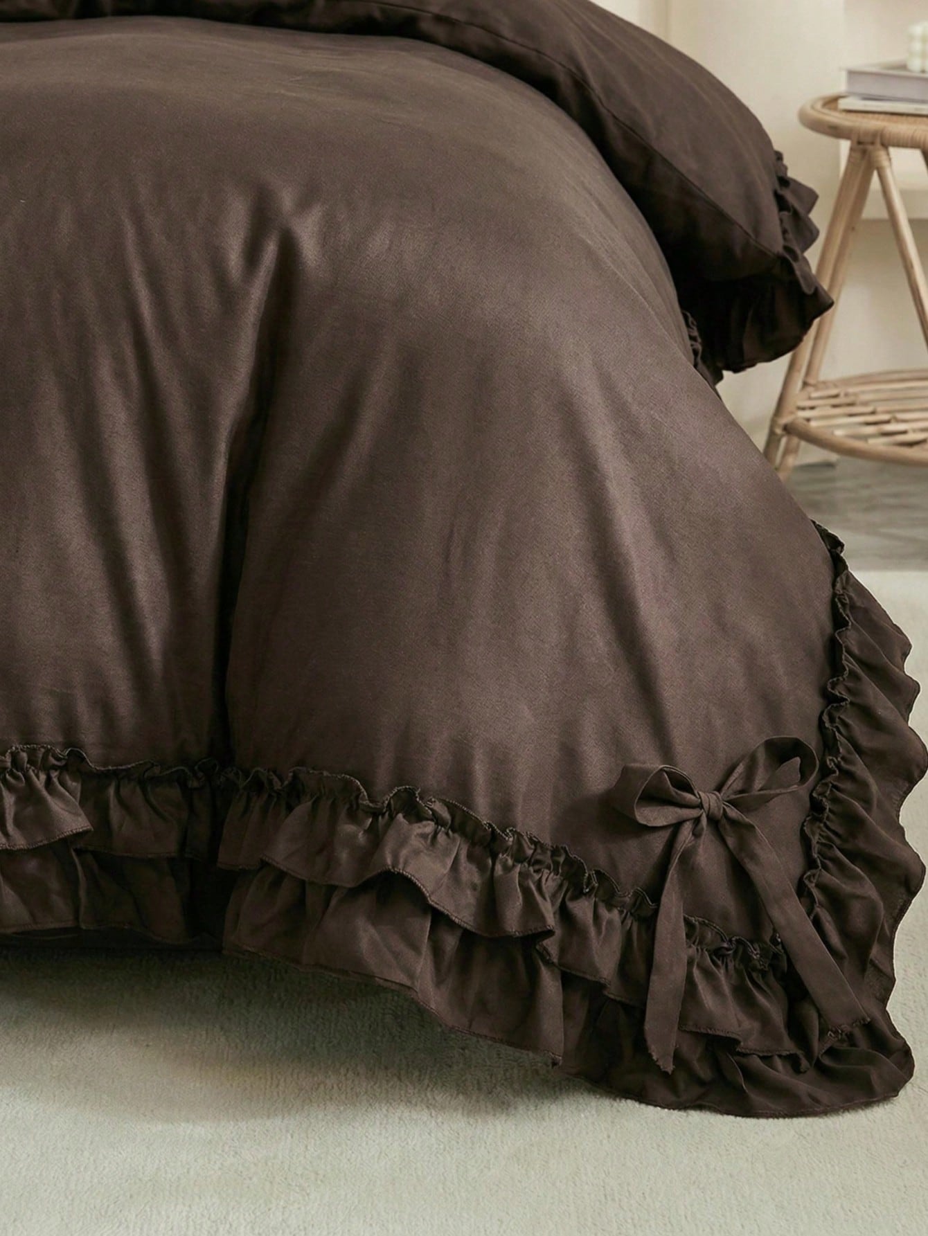 2pcs/3pcs Coffee Brown Mocha Double Ruffle Bow Duvet Cover Set (Includes 1 Duvet Cover And 2 Pillow Shams, Filling Not Included), Multifunctional Fashion, Fresh Modern Daily Polyester Fabric, Soft And